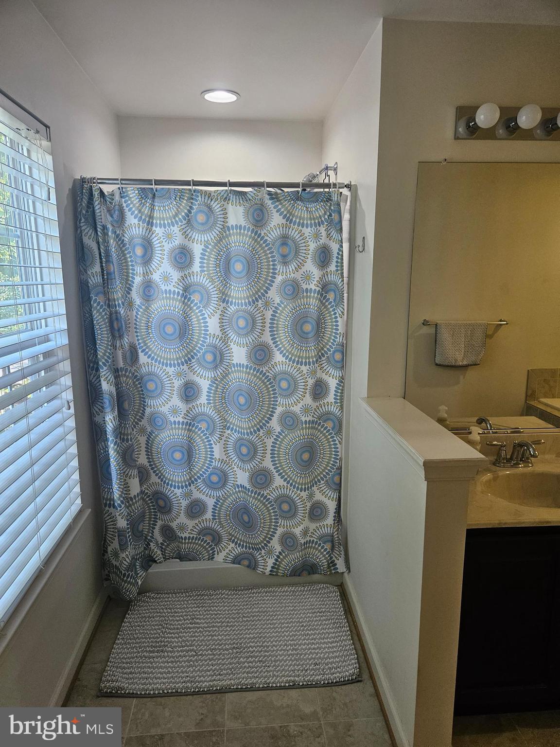 AVALON SHORES - Residential