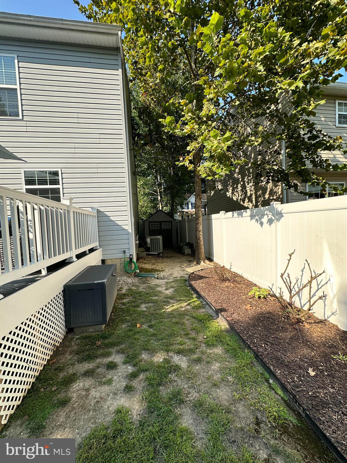 AVALON SHORES - Residential