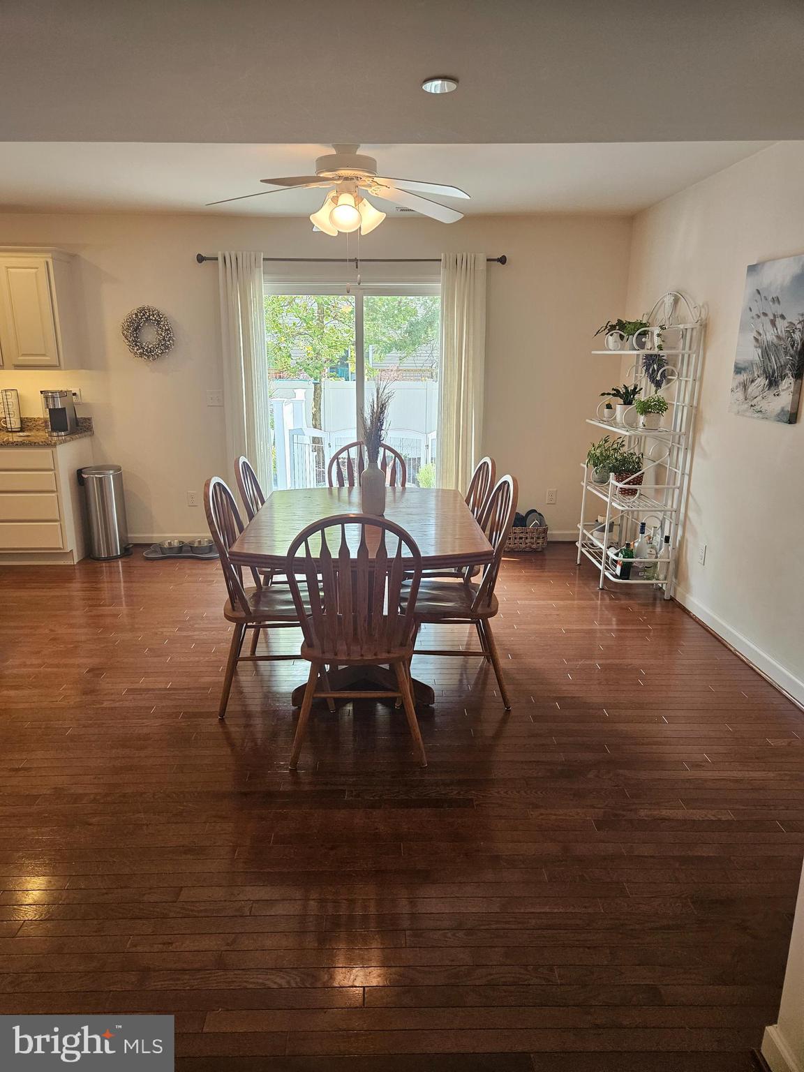 AVALON SHORES - Residential