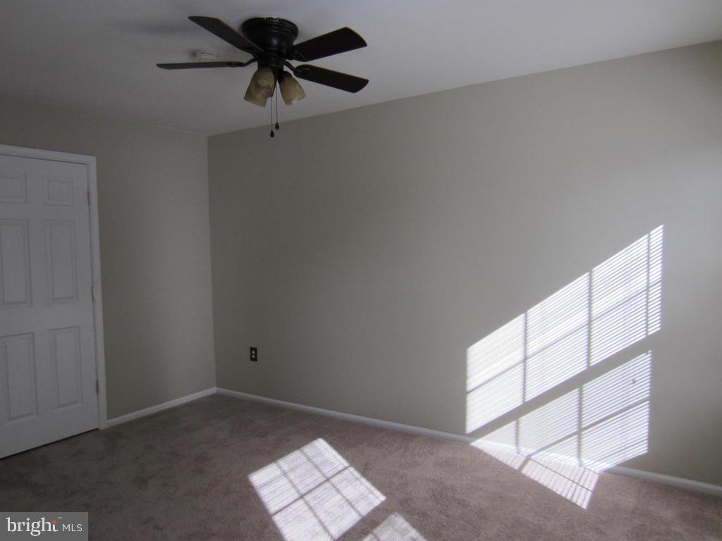 STONE RIVER - Residential Lease