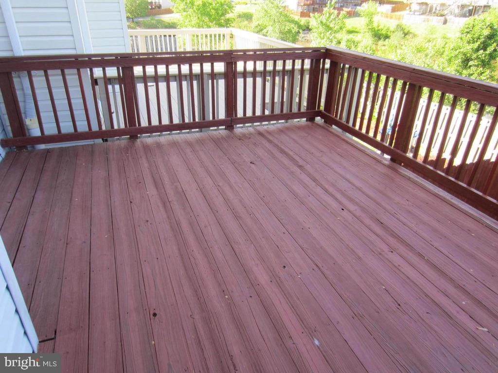 STONE RIVER - Residential Lease