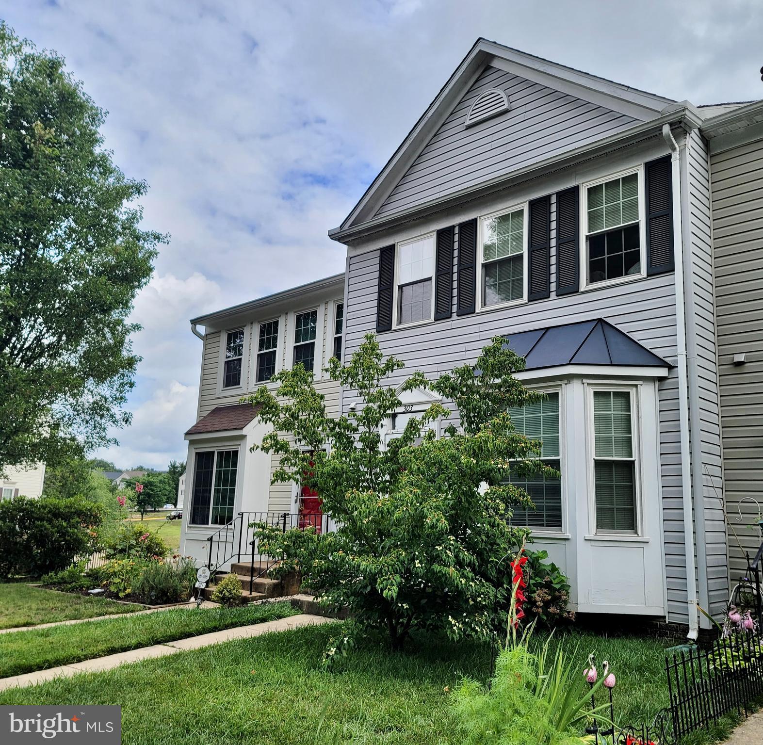 STONE RIVER - Residential Lease