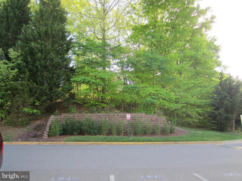 STONE RIVER - Residential Lease