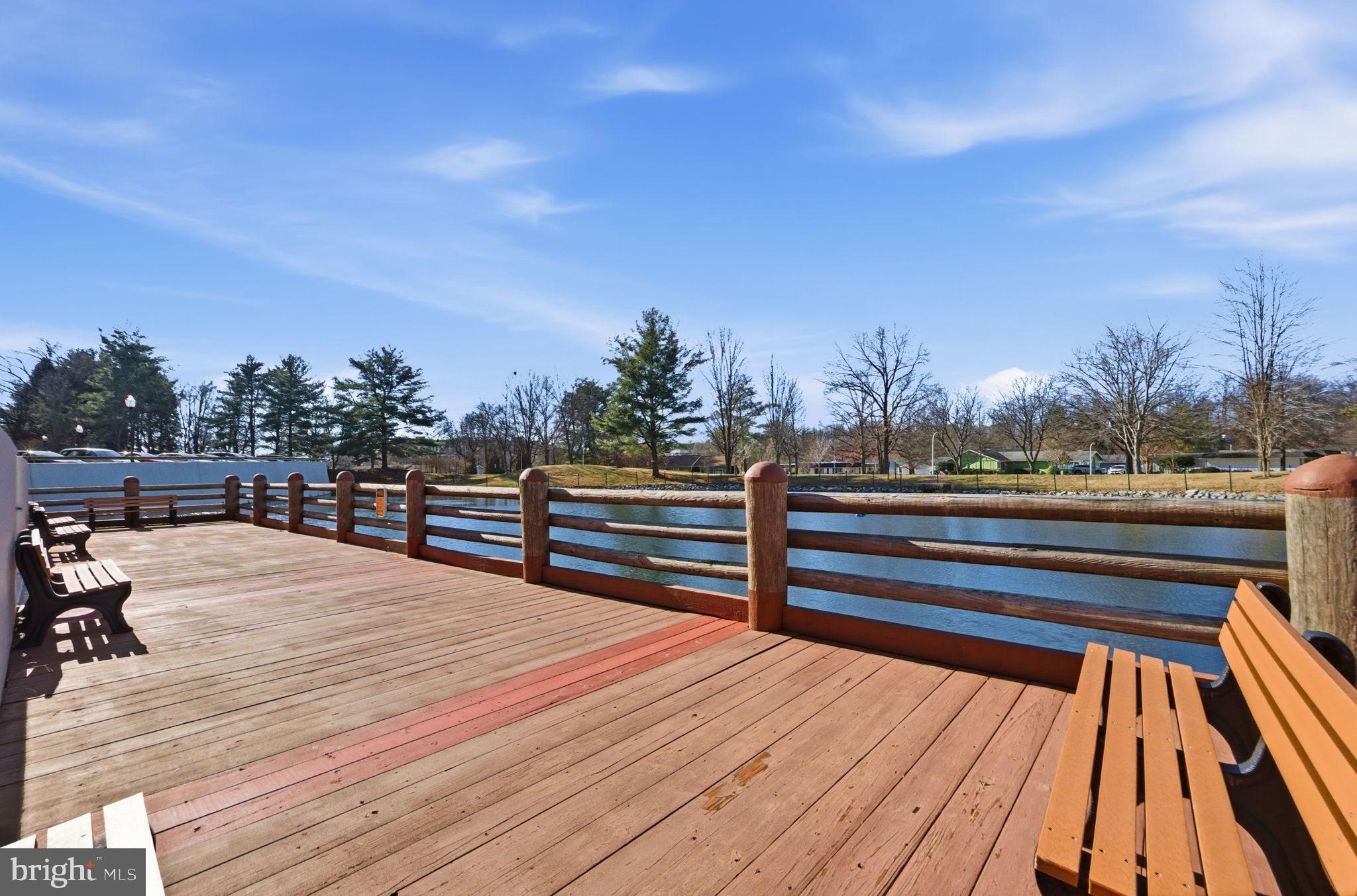 LEISURE WORLD - Residential