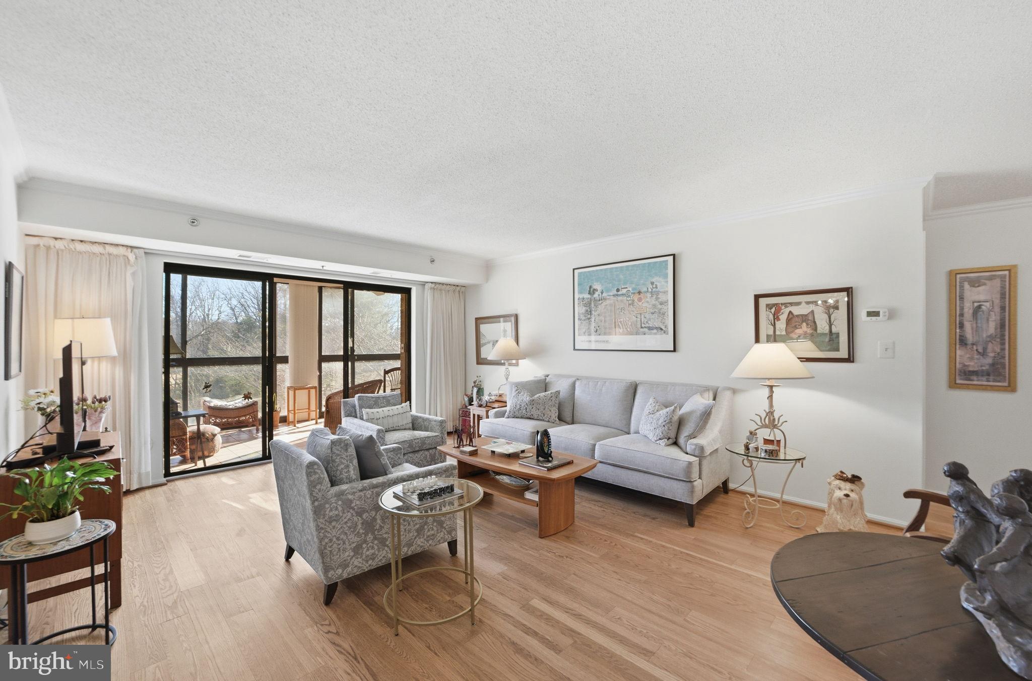 LEISURE WORLD - Residential