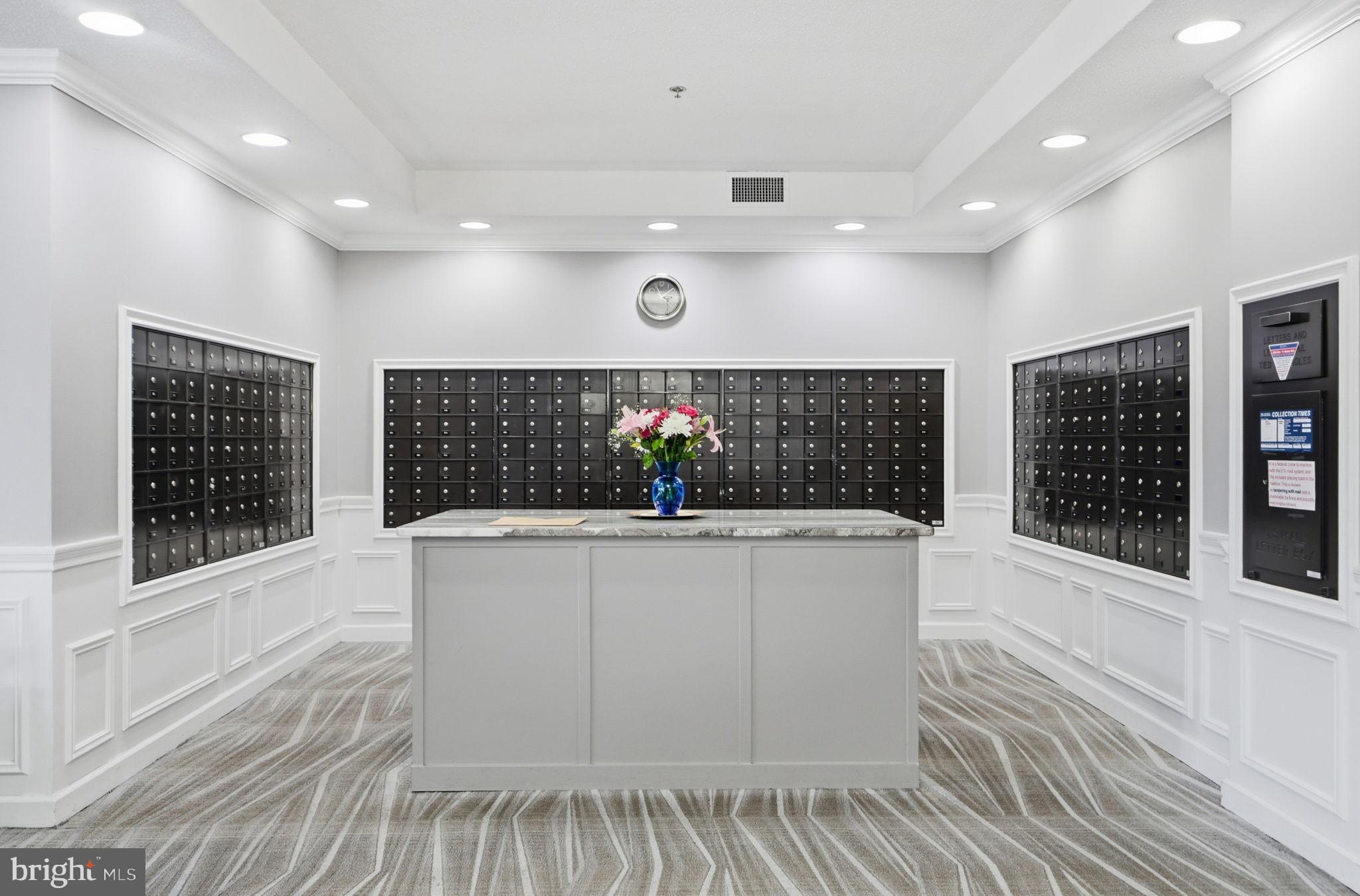 LEISURE WORLD - Residential