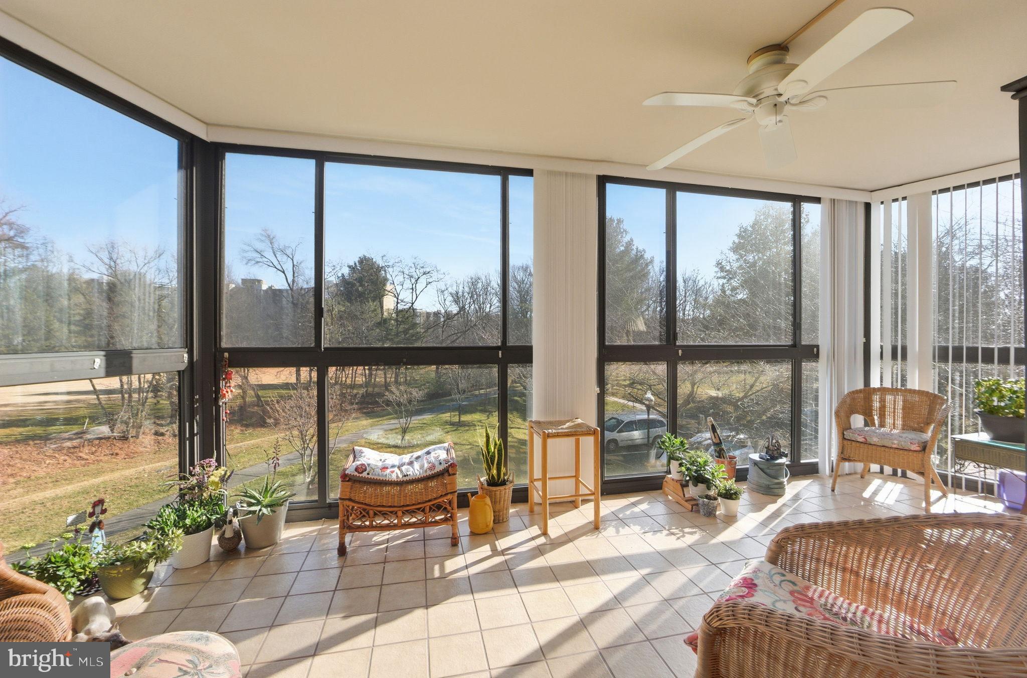 LEISURE WORLD - Residential