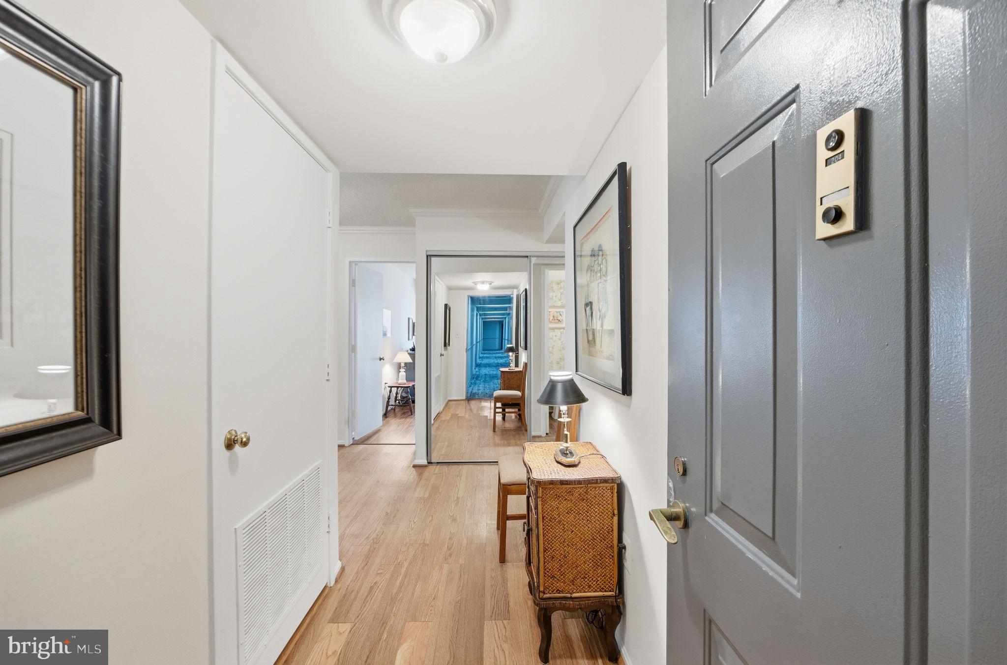 LEISURE WORLD - Residential