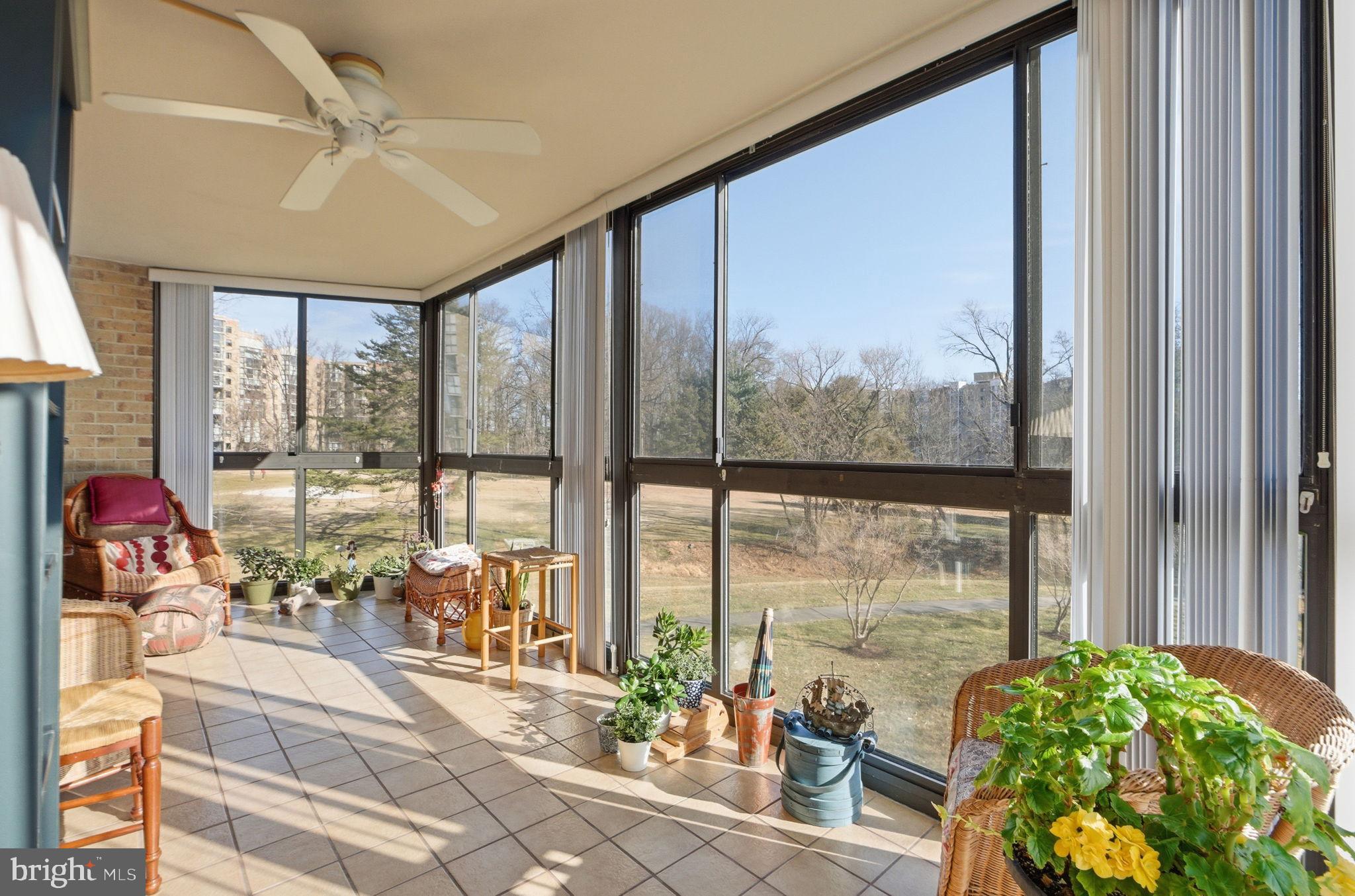 LEISURE WORLD - Residential