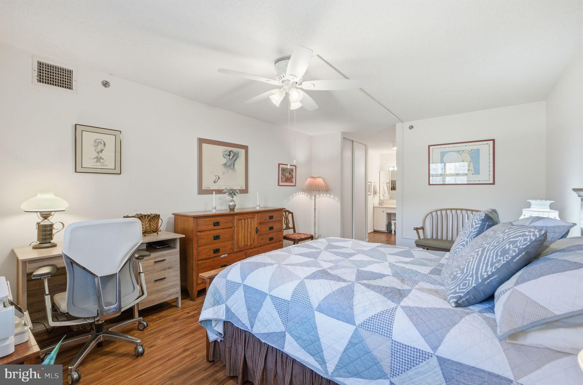 LEISURE WORLD - Residential