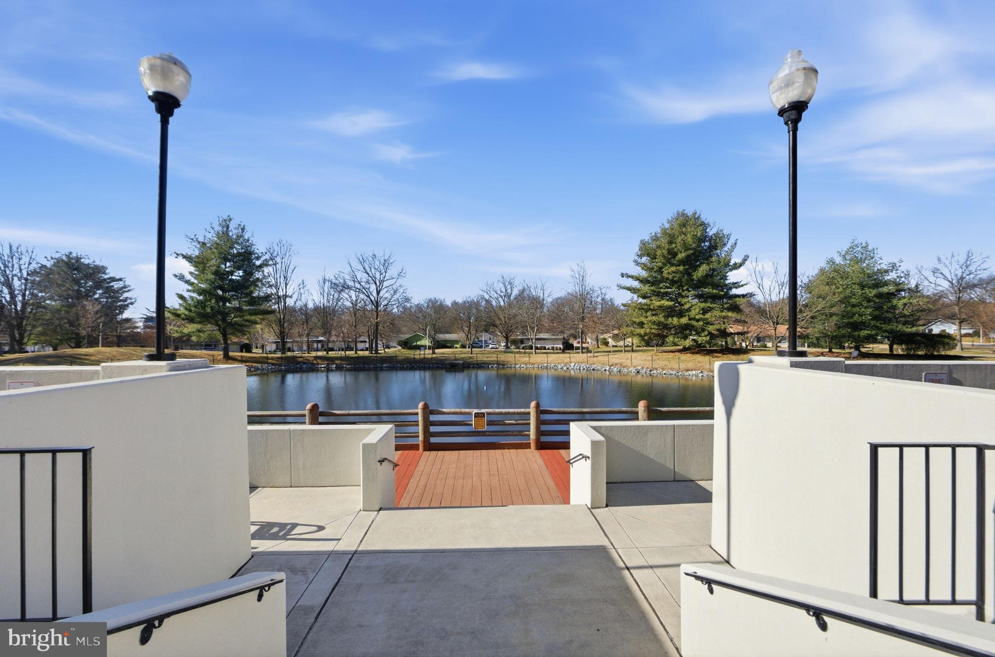 LEISURE WORLD - Residential