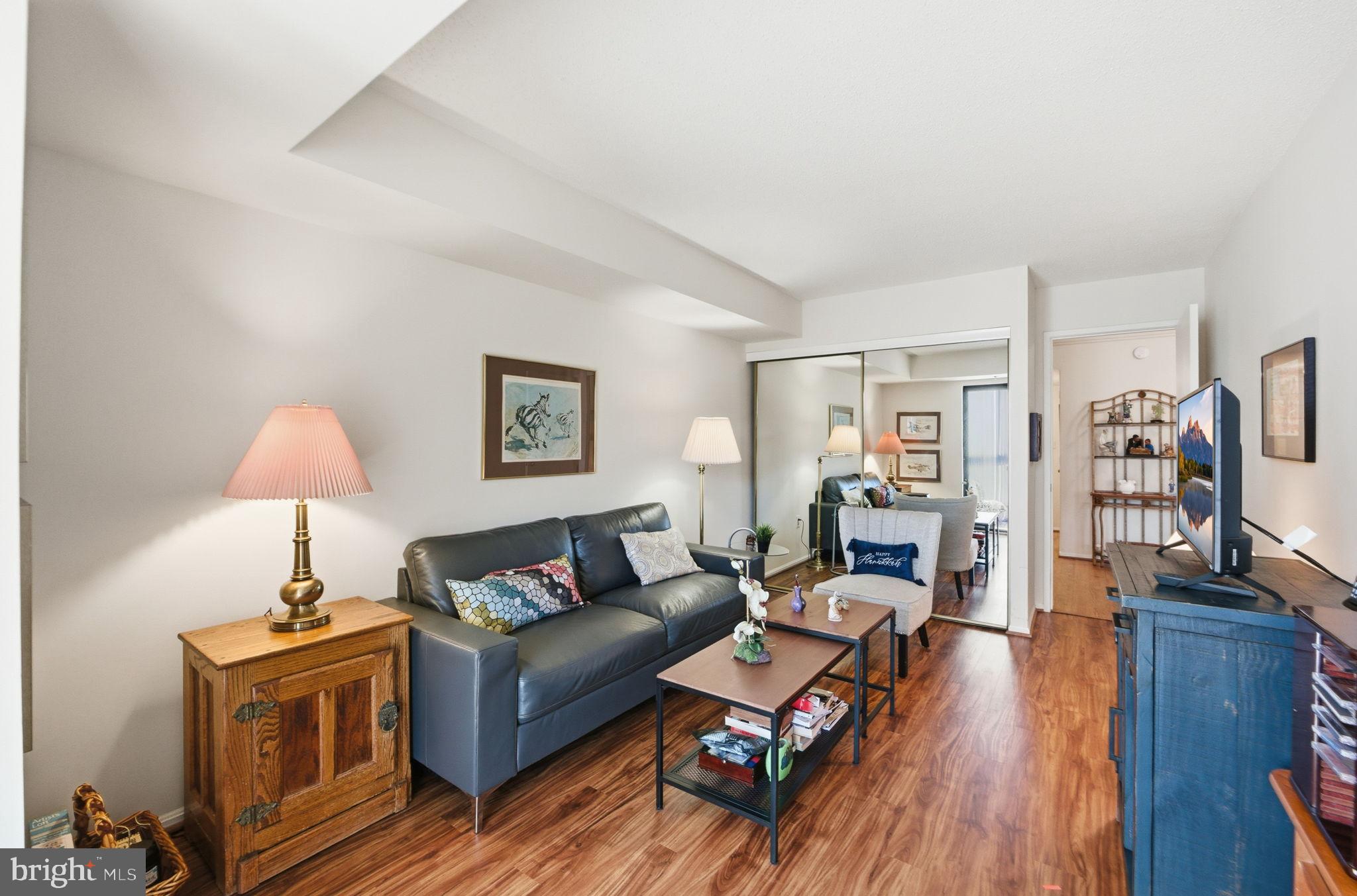 LEISURE WORLD - Residential