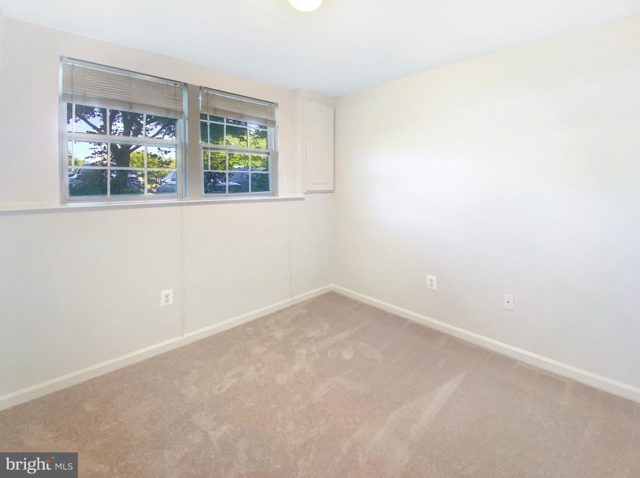 BALLENGER CREEK - Residential