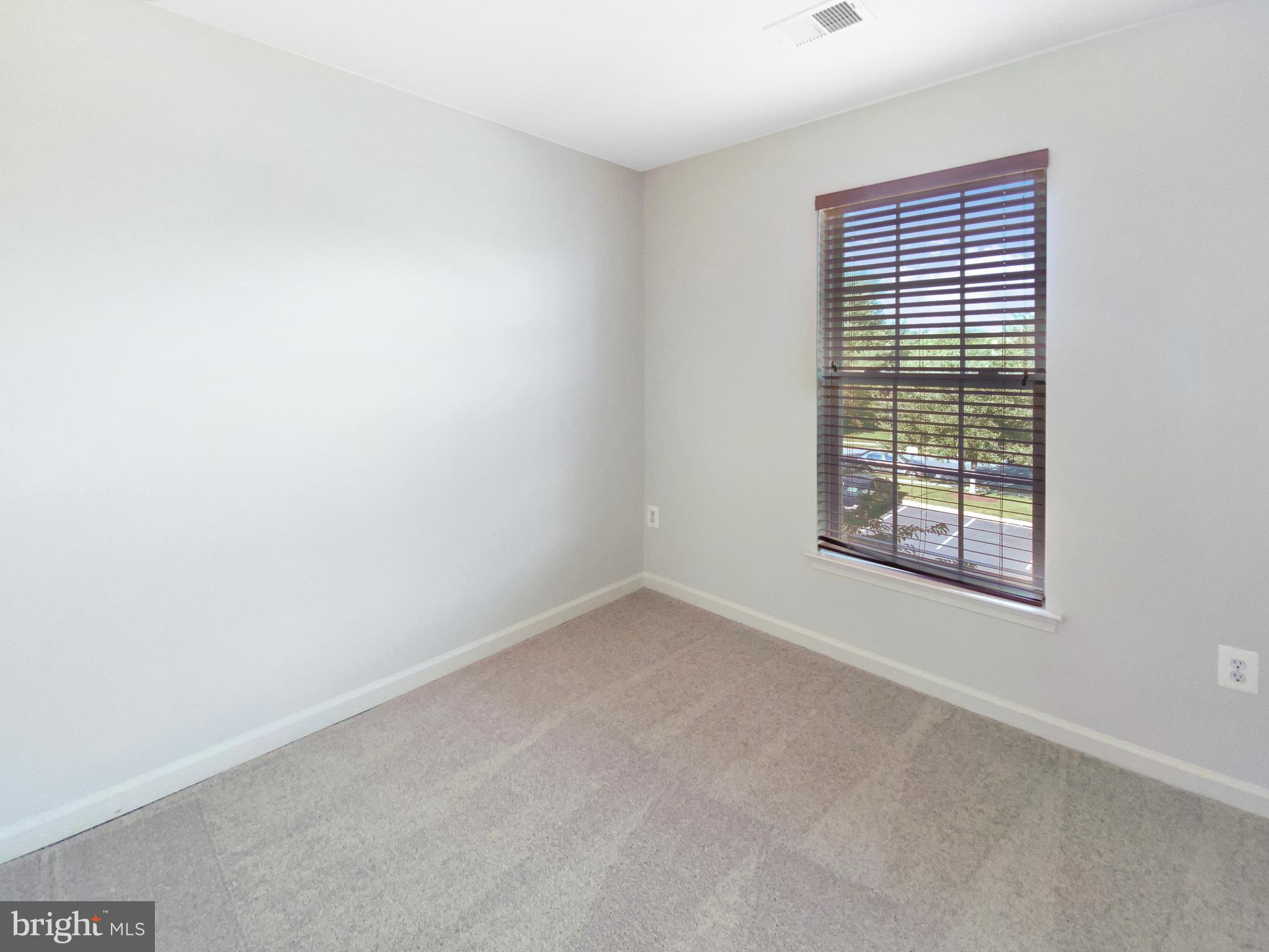 BALLENGER CREEK - Residential