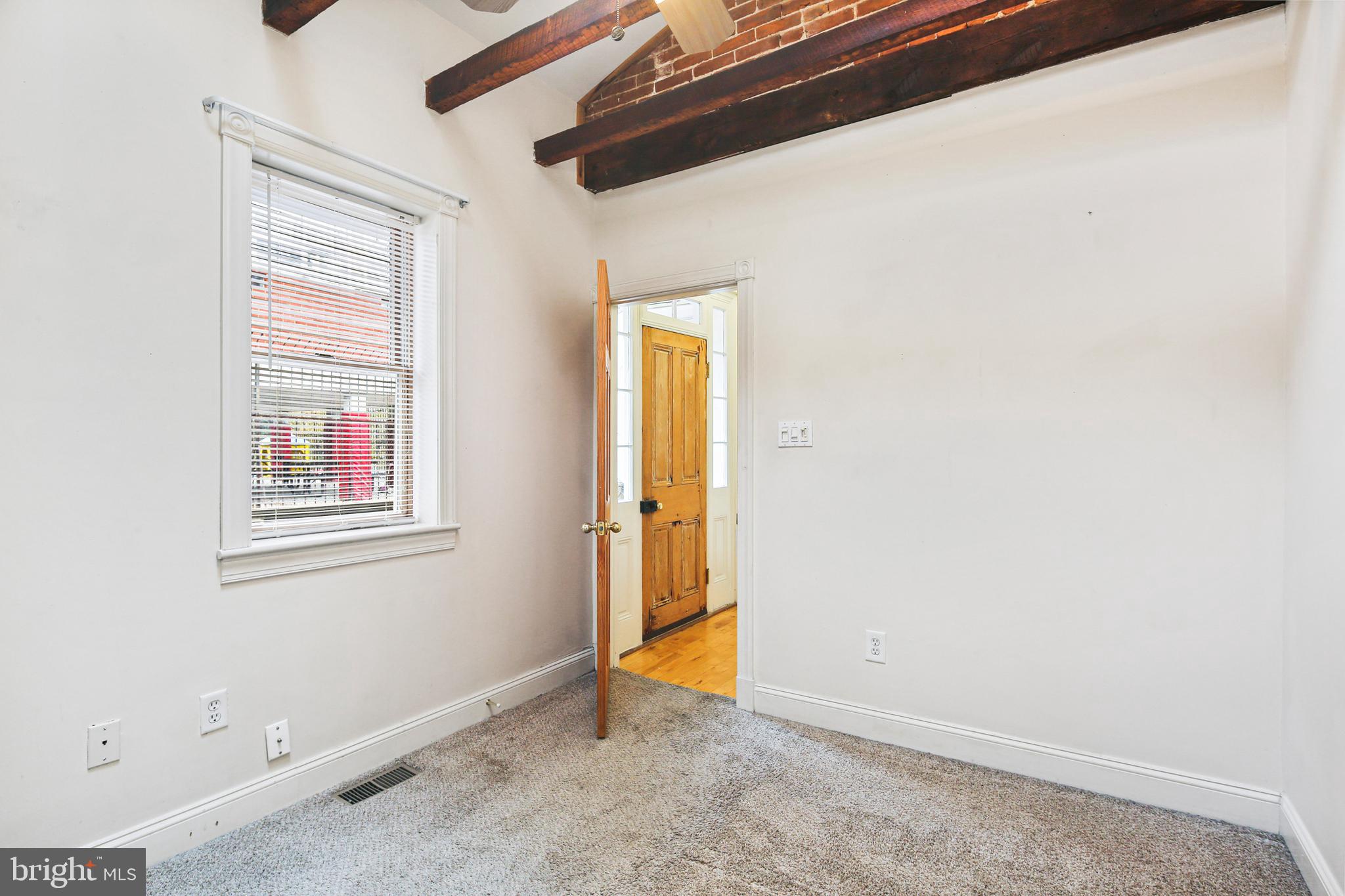 BUTCHERS HILL - Residential Lease