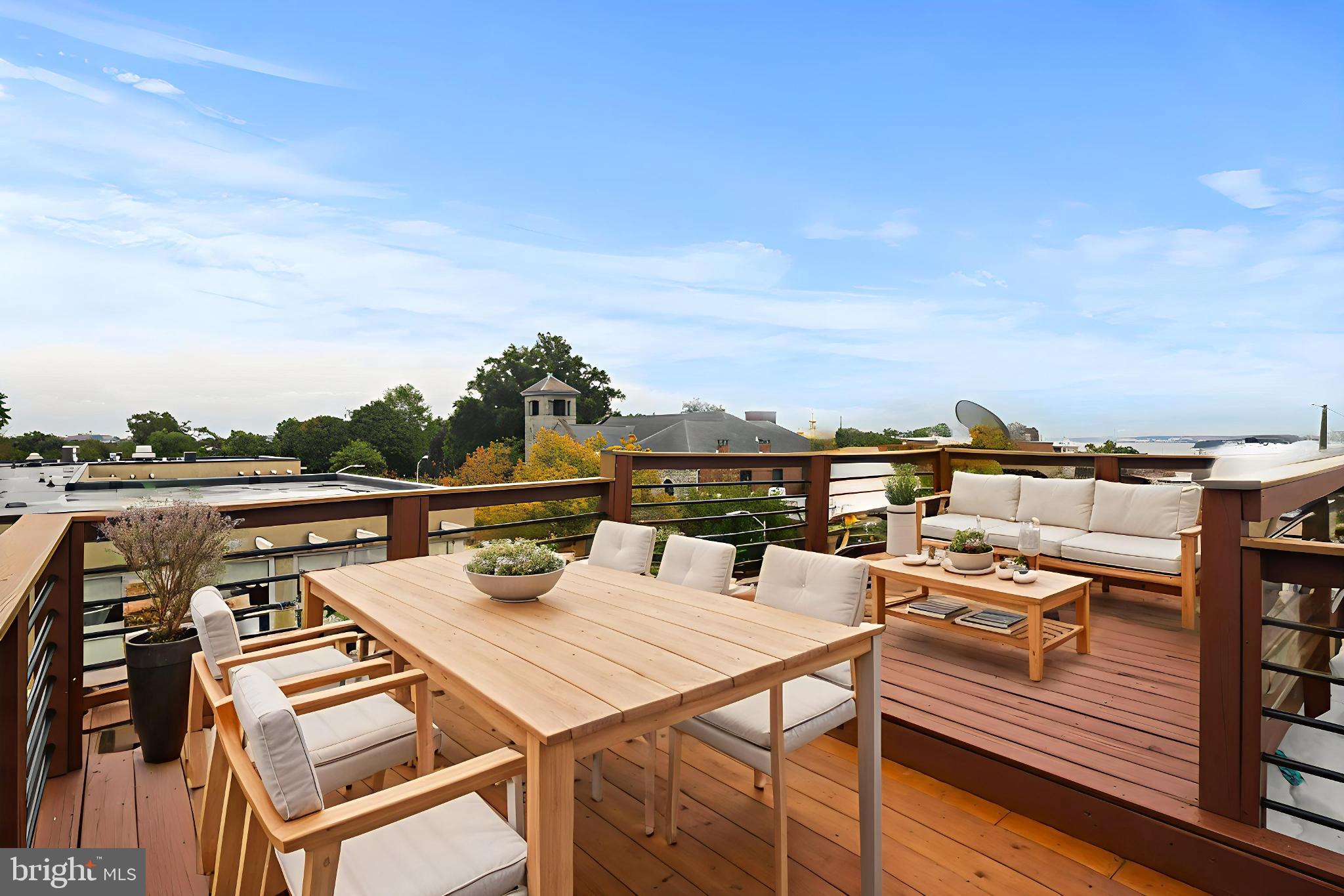 BUTCHERS HILL - Residential Lease