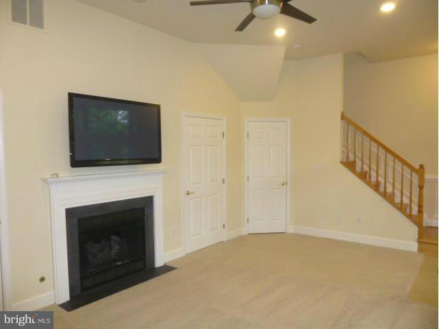 STONEGATE - Residential