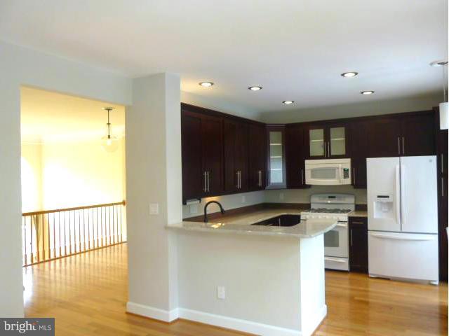 STONEGATE - Residential