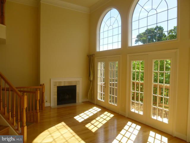 STONEGATE - Residential