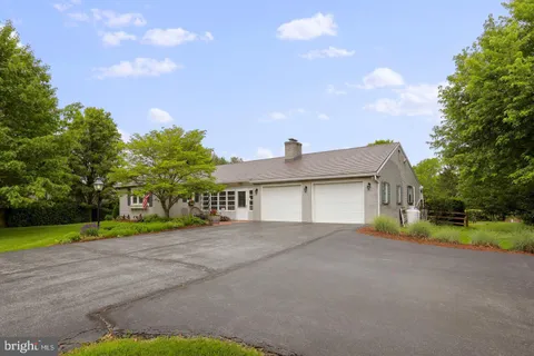 12511 Williamsport Pike, Greencastle, PA MLS: PAFL2027294