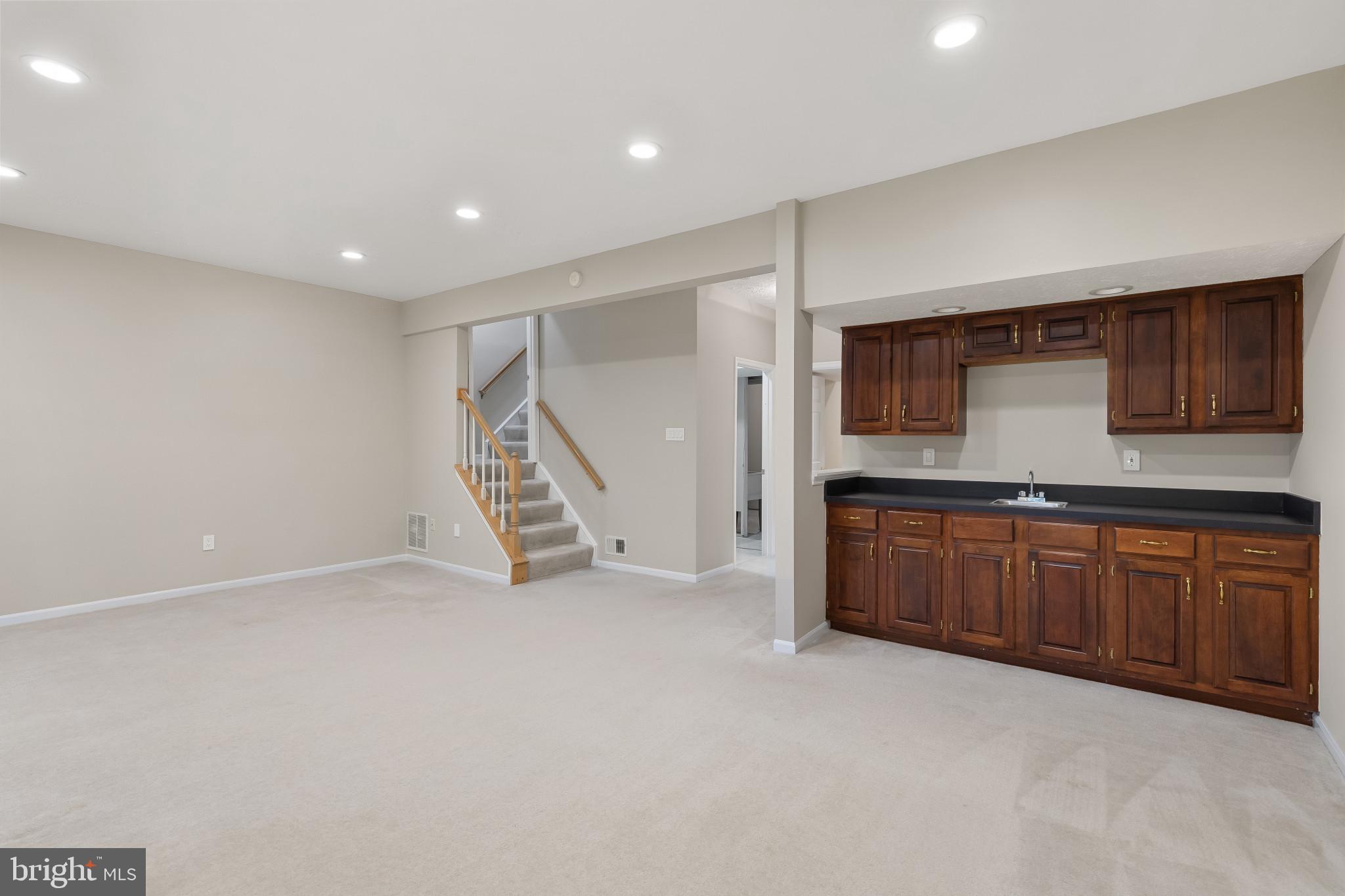 GREENSPRING EAST - Residential Lease