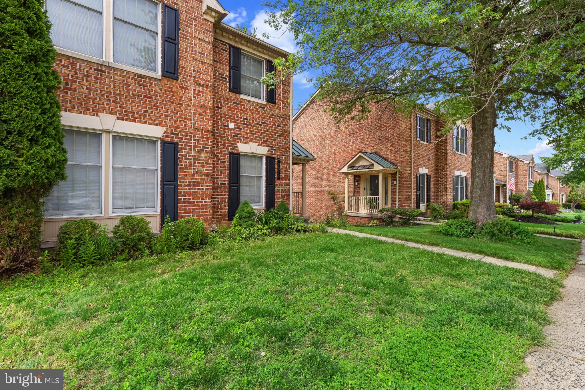 GREENSPRING EAST - Residential Lease