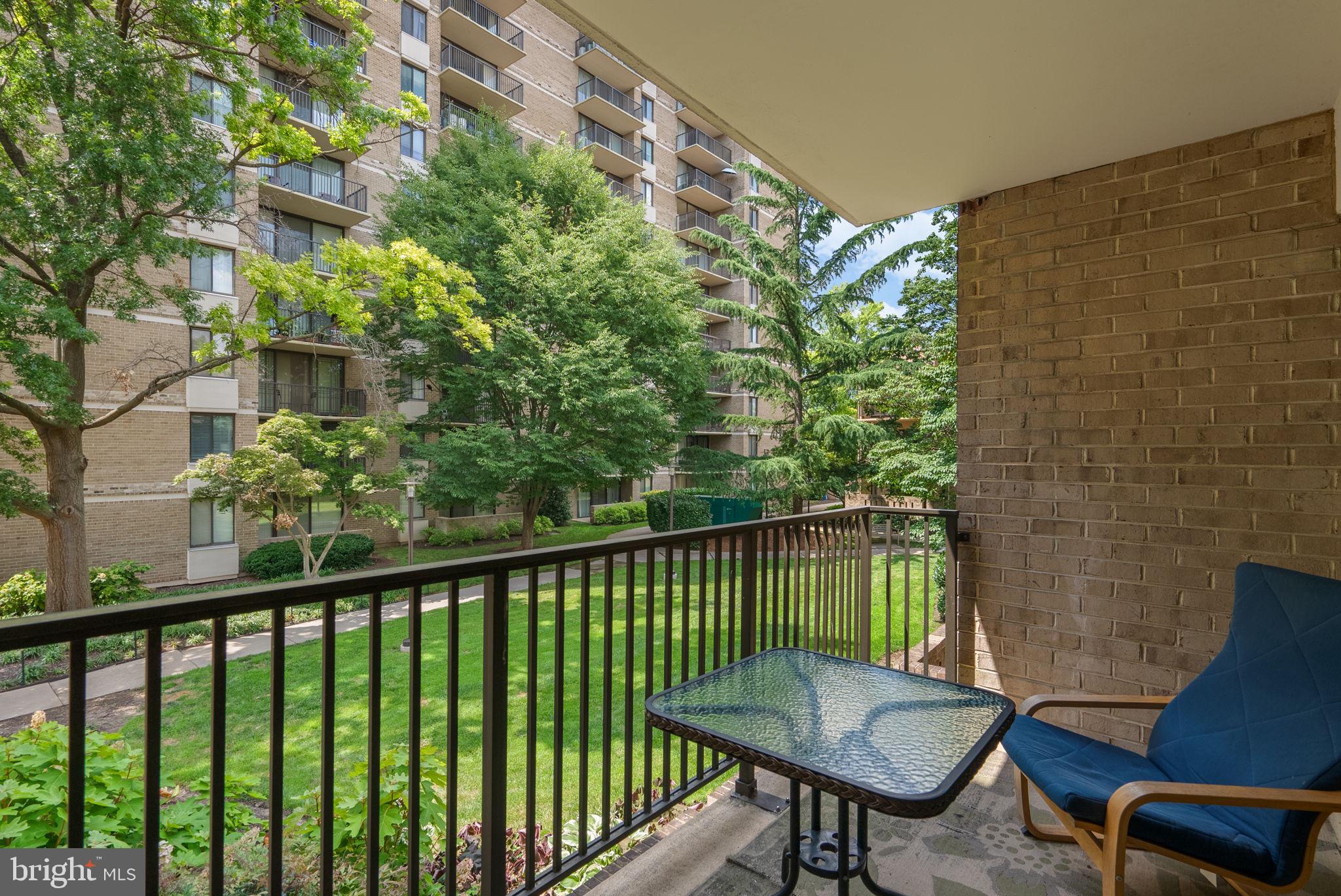 AMERICANA CENTRE - Residential