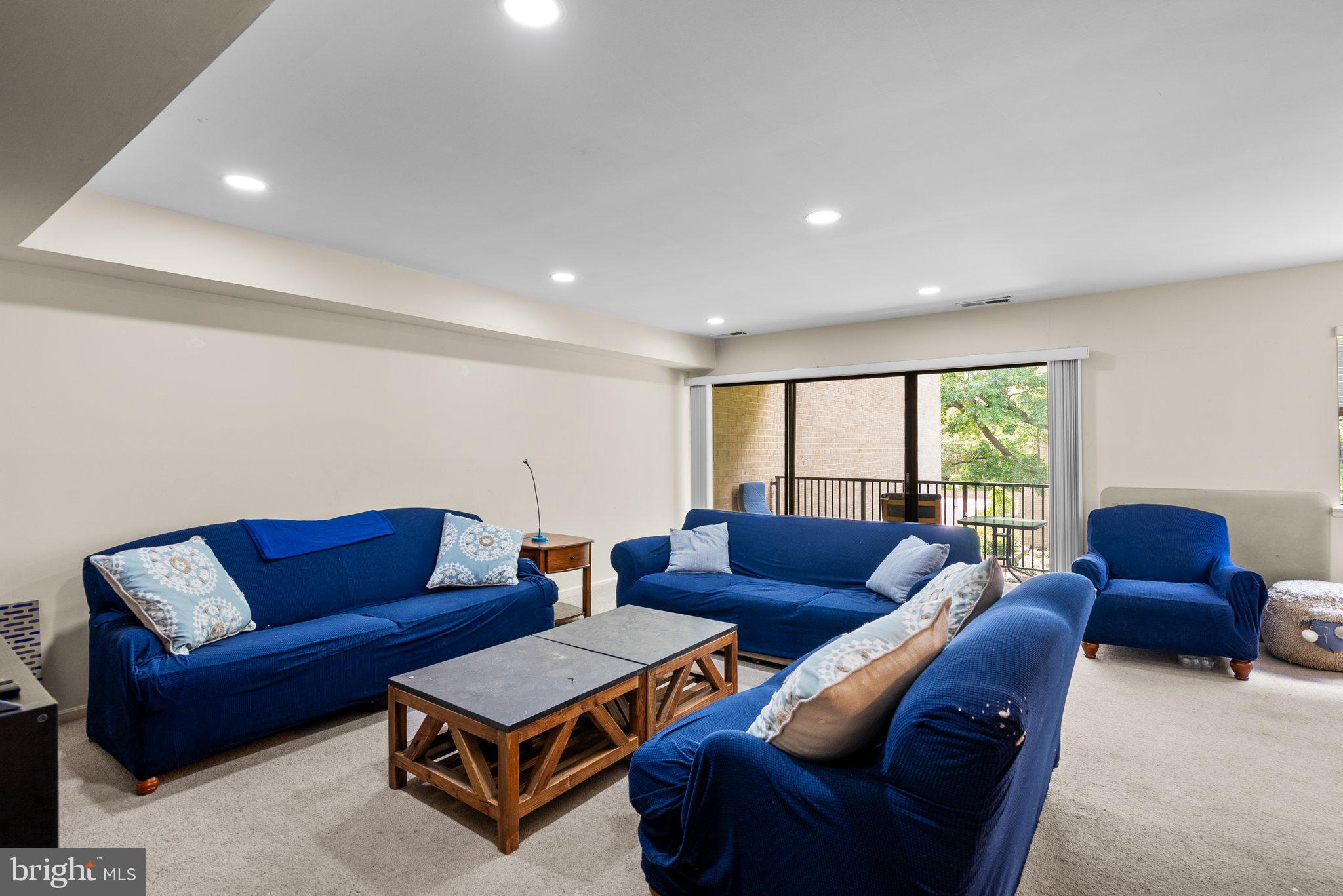 AMERICANA CENTRE - Residential