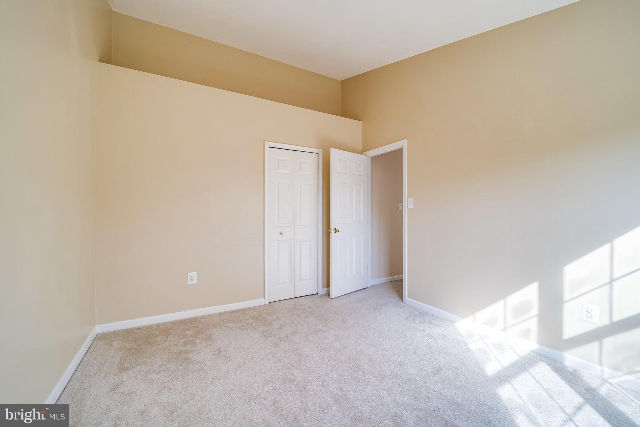 KINGSTOWNE - Residential