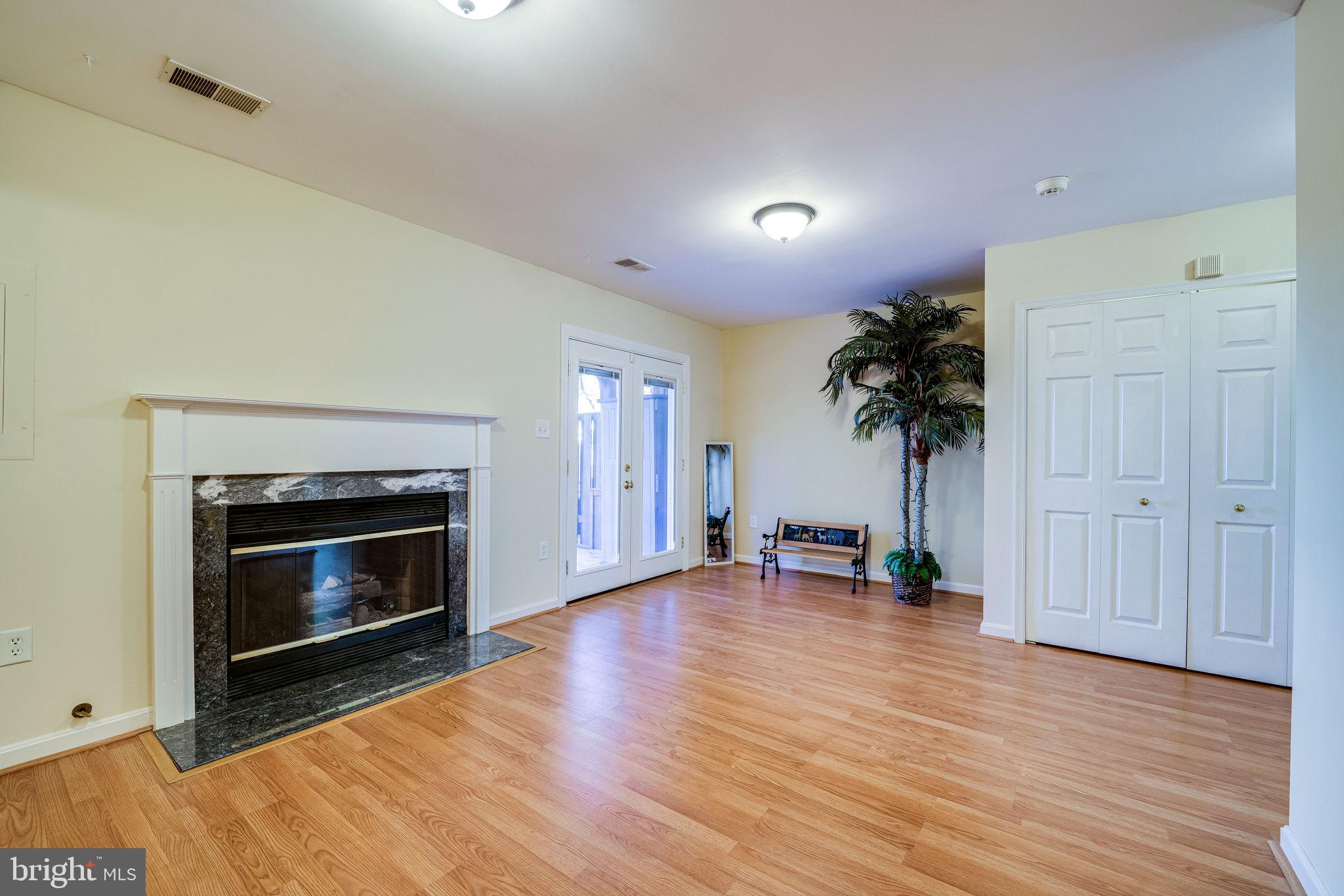 KINGSTOWNE - Residential