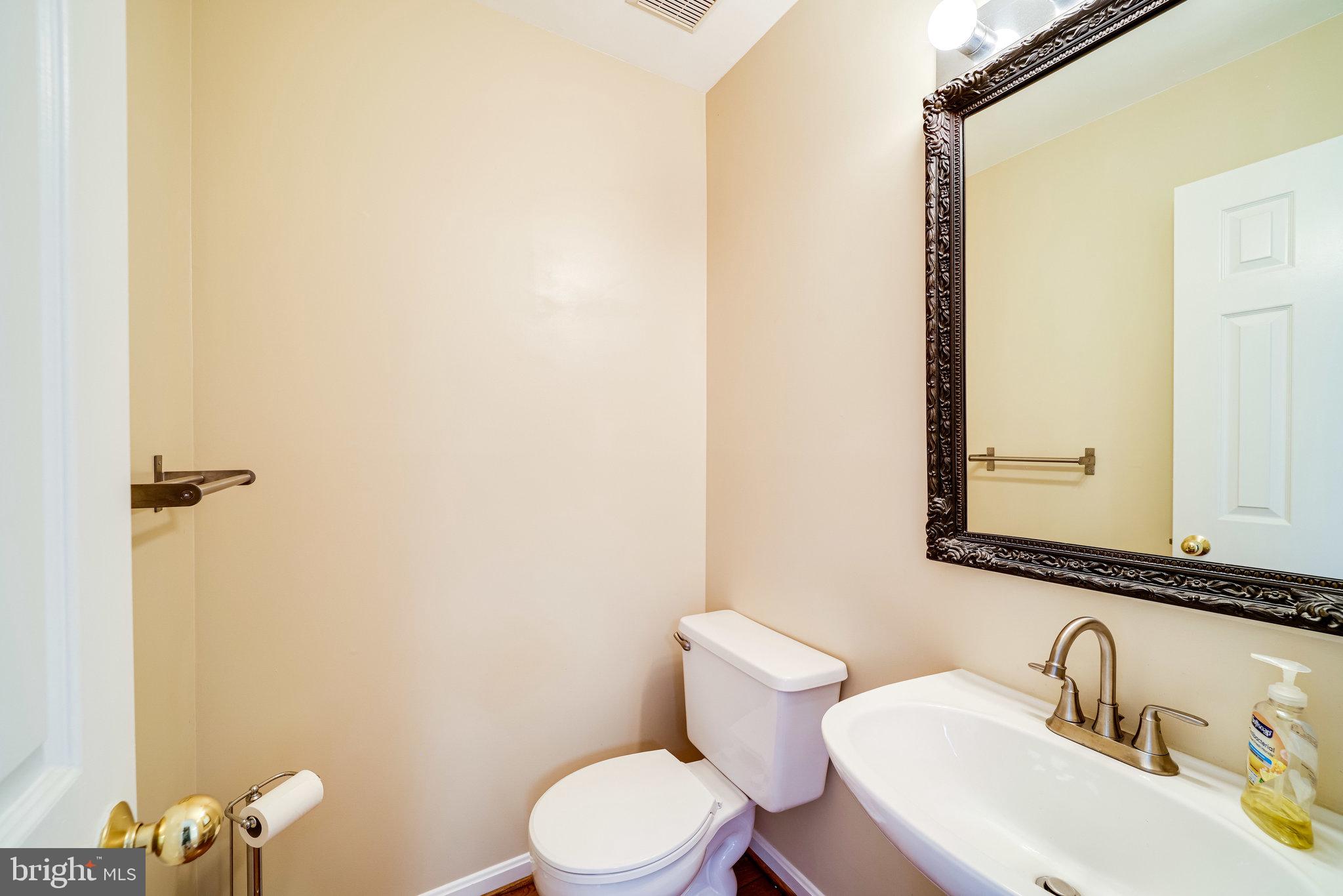 KINGSTOWNE - Residential