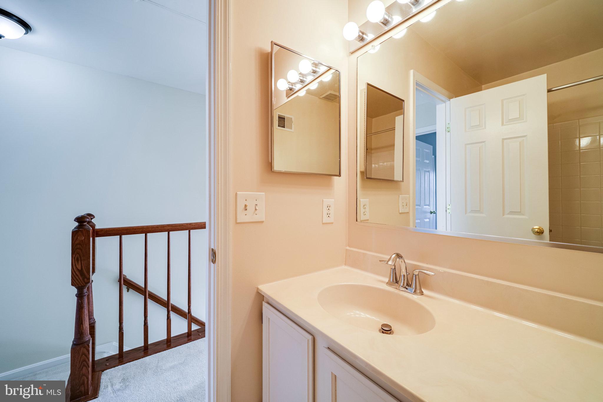 KINGSTOWNE - Residential