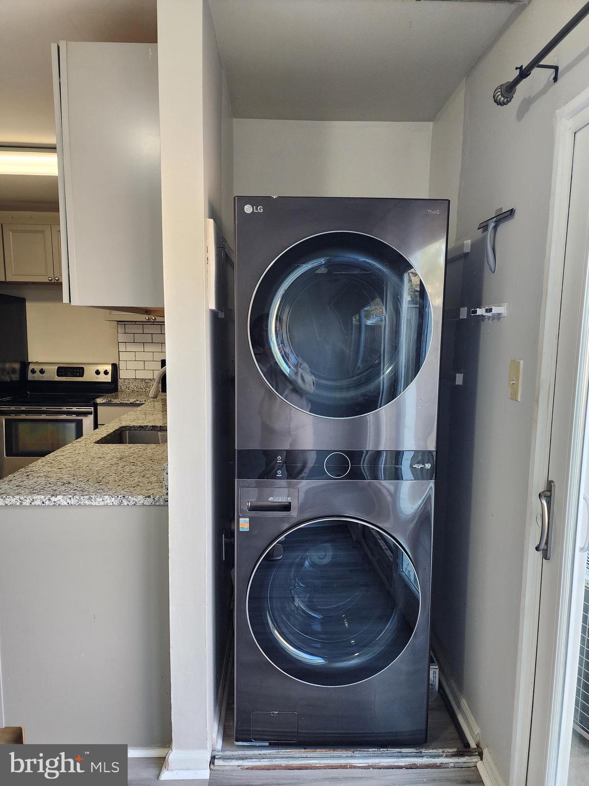 BRAGG HILL TOWNHOUSES - Residential