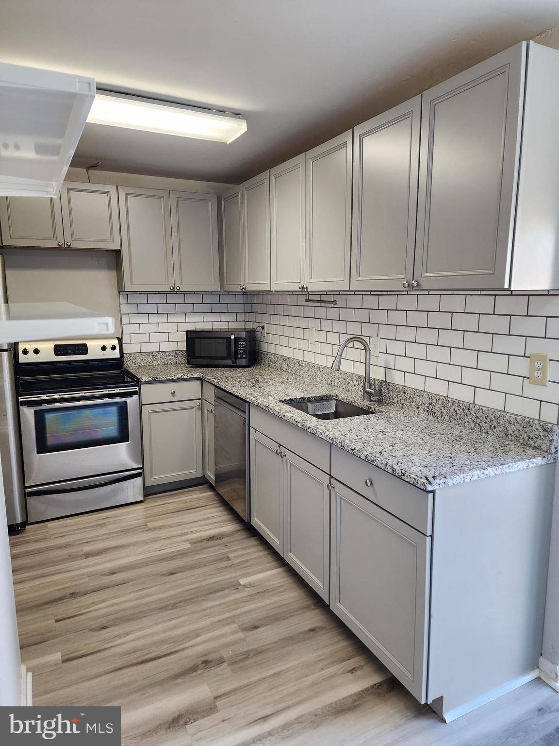 BRAGG HILL TOWNHOUSES - Residential