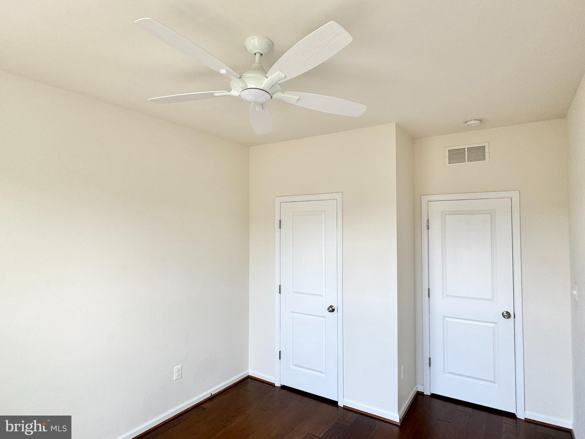 EMBREY MILL - Residential Lease