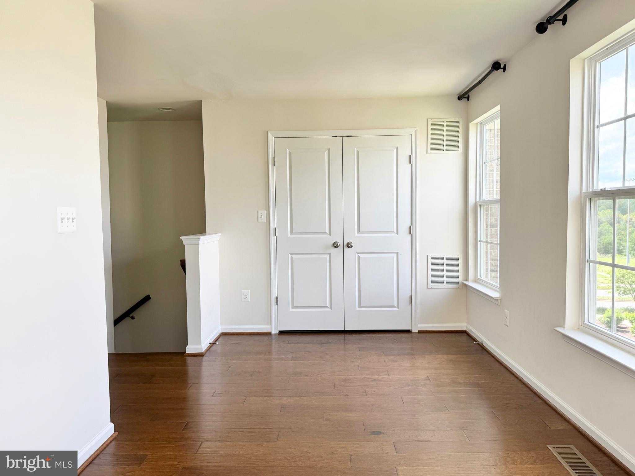 EMBREY MILL - Residential Lease