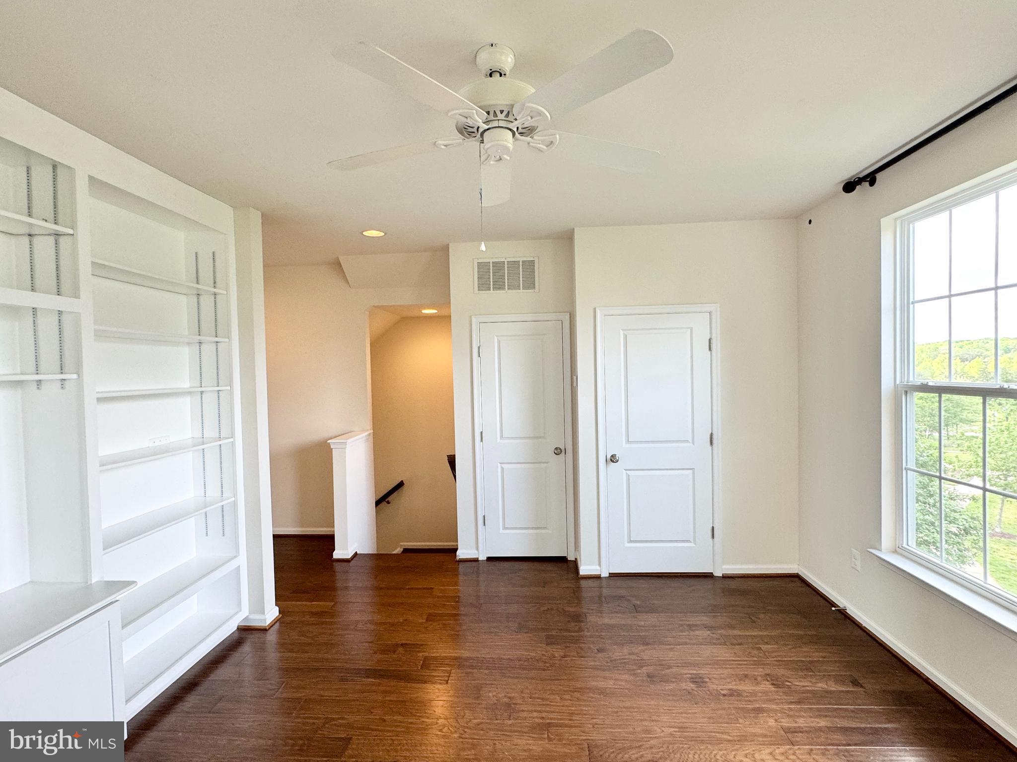 EMBREY MILL - Residential Lease