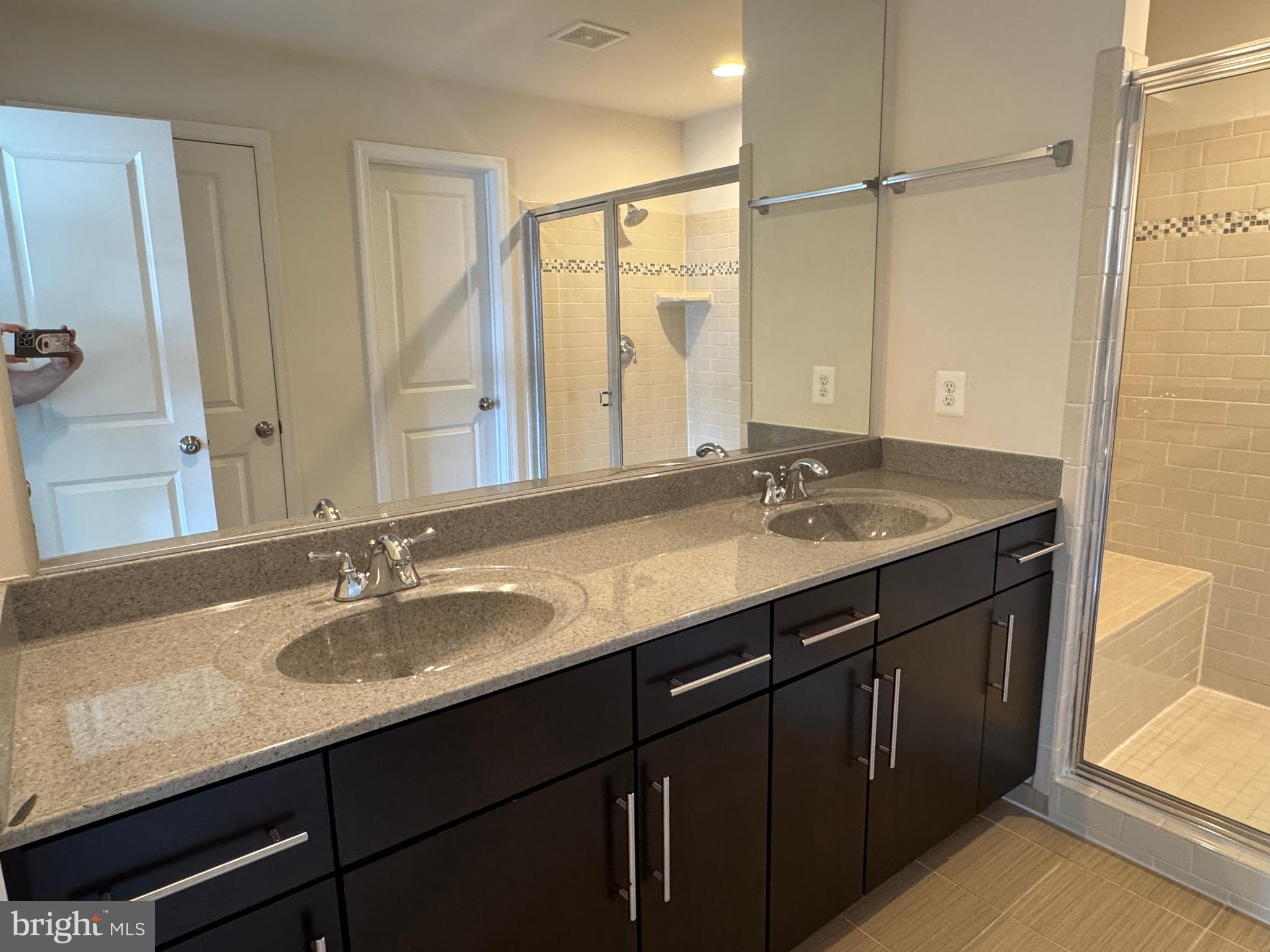 EMBREY MILL - Residential Lease