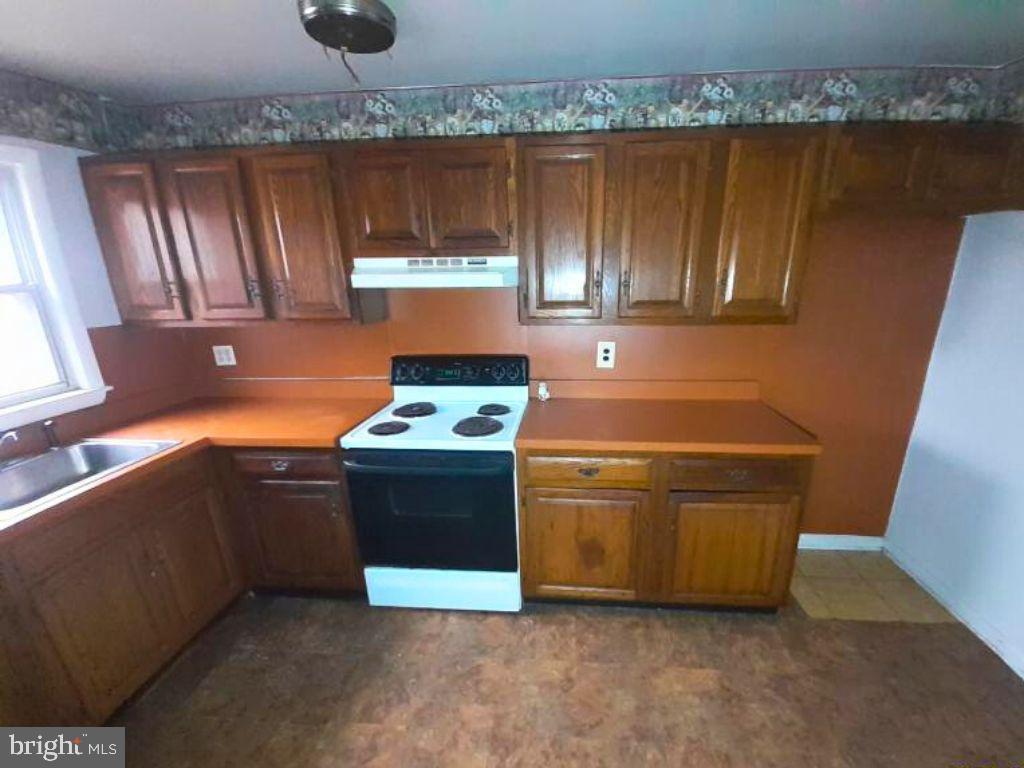 SANDTOWN-WINCHESTER - Residential