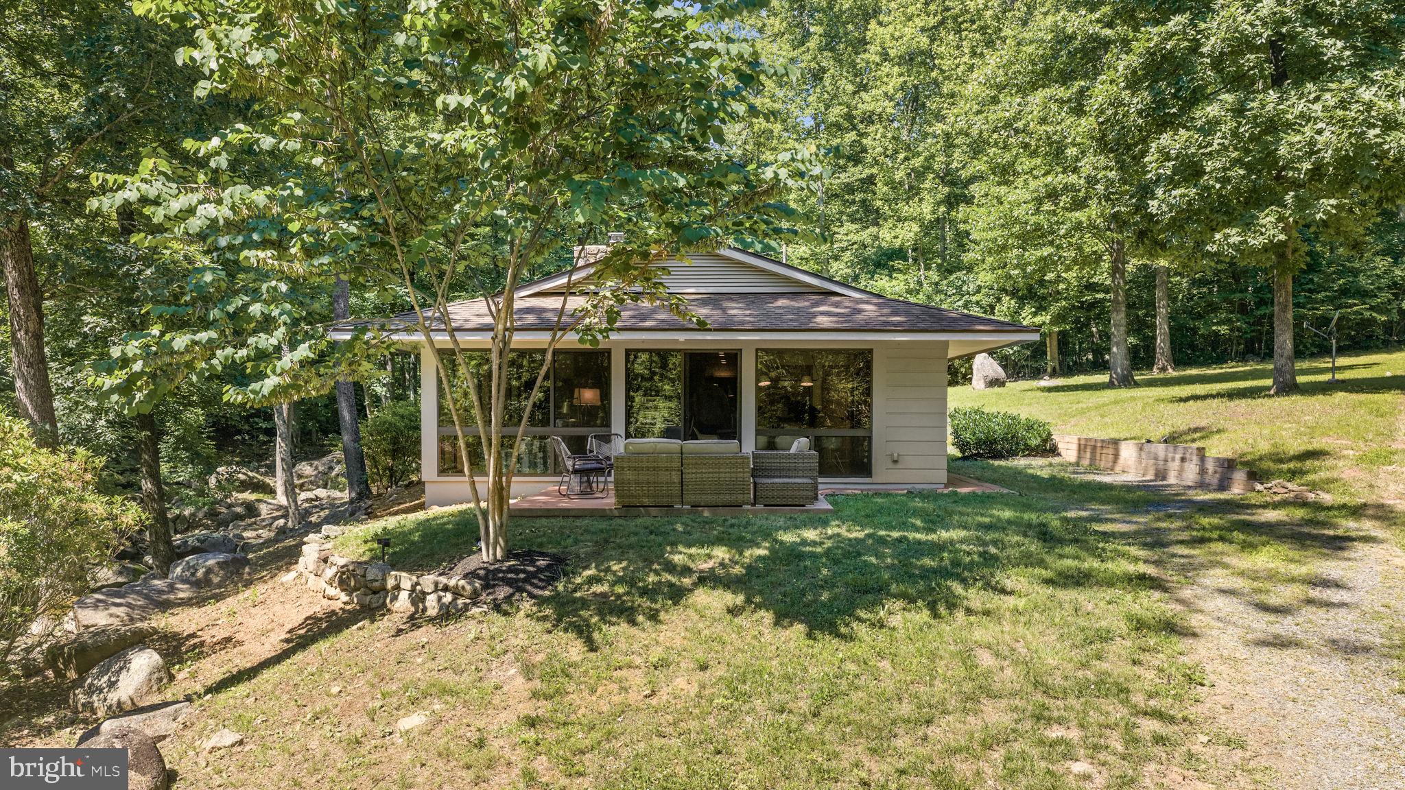 1319 CHAMPE PLAIN