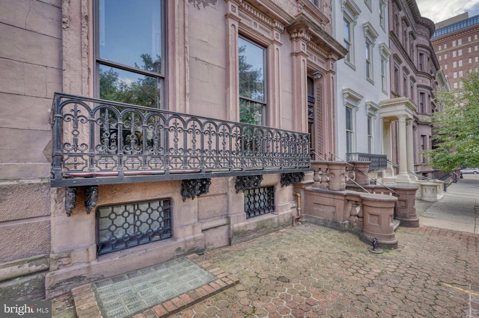 MOUNT VERNON PLACE HISTORIC DISTRICT - Residential