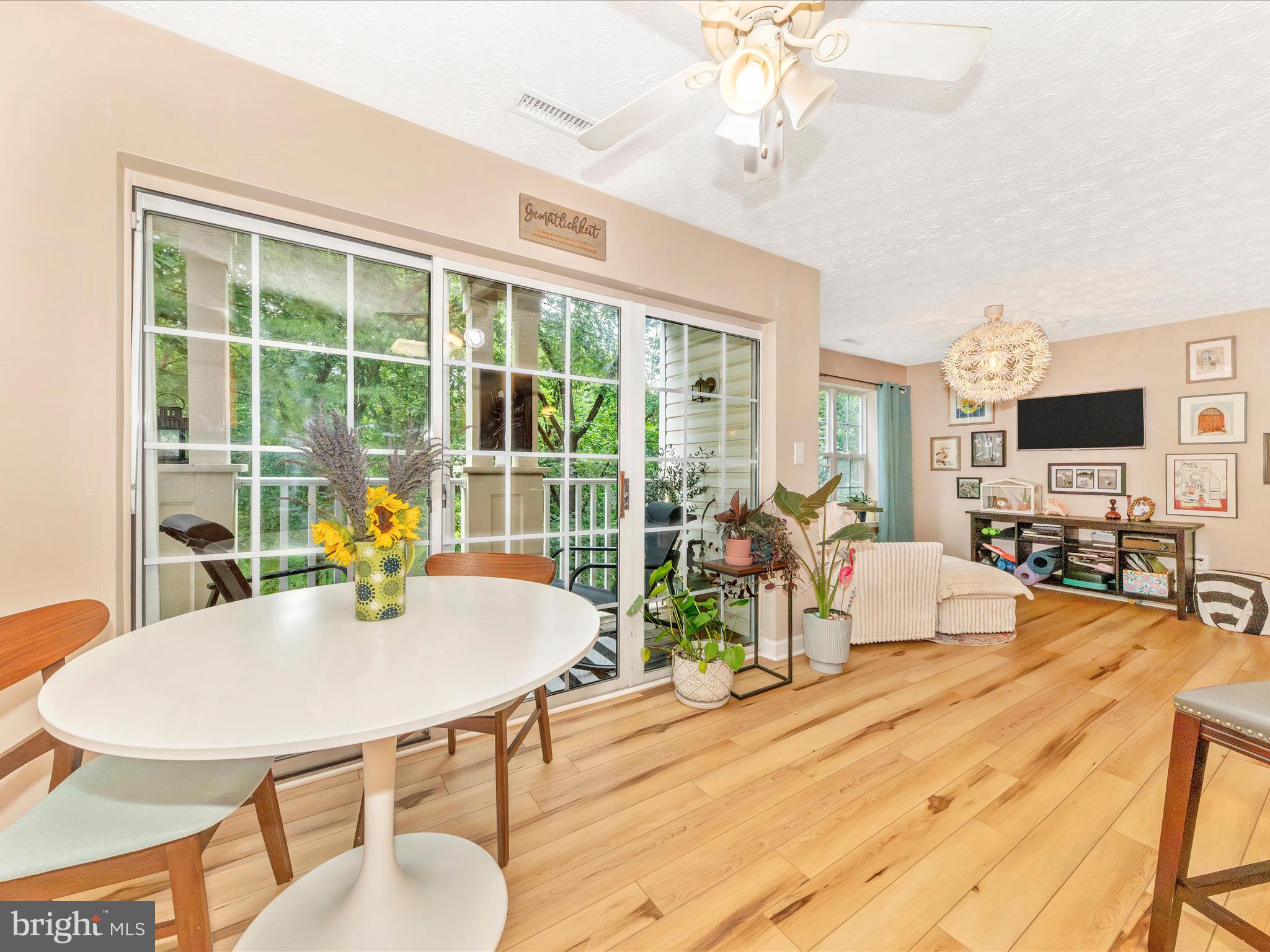 SPRING RIDGE - Residential