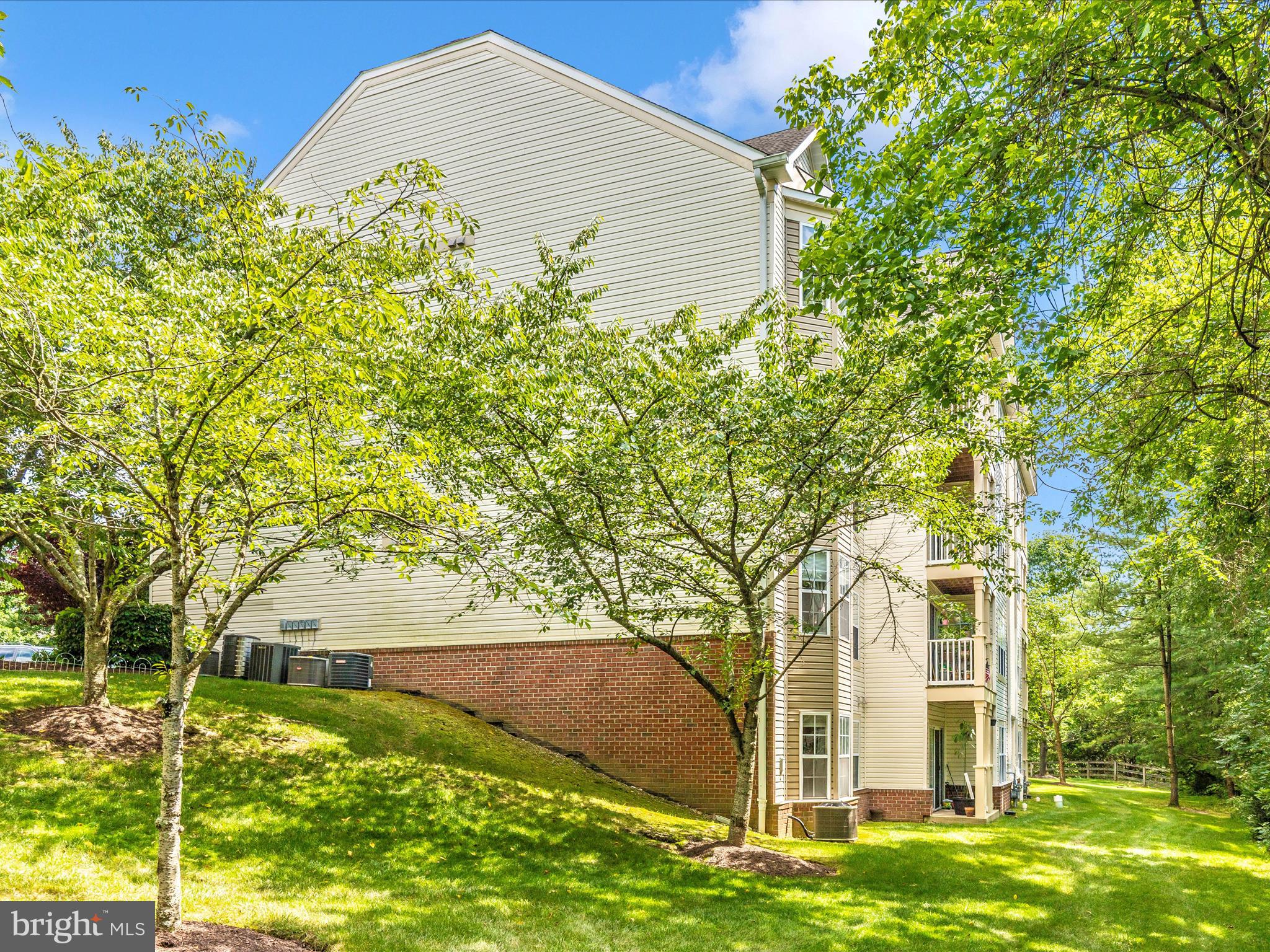 SPRING RIDGE - Residential