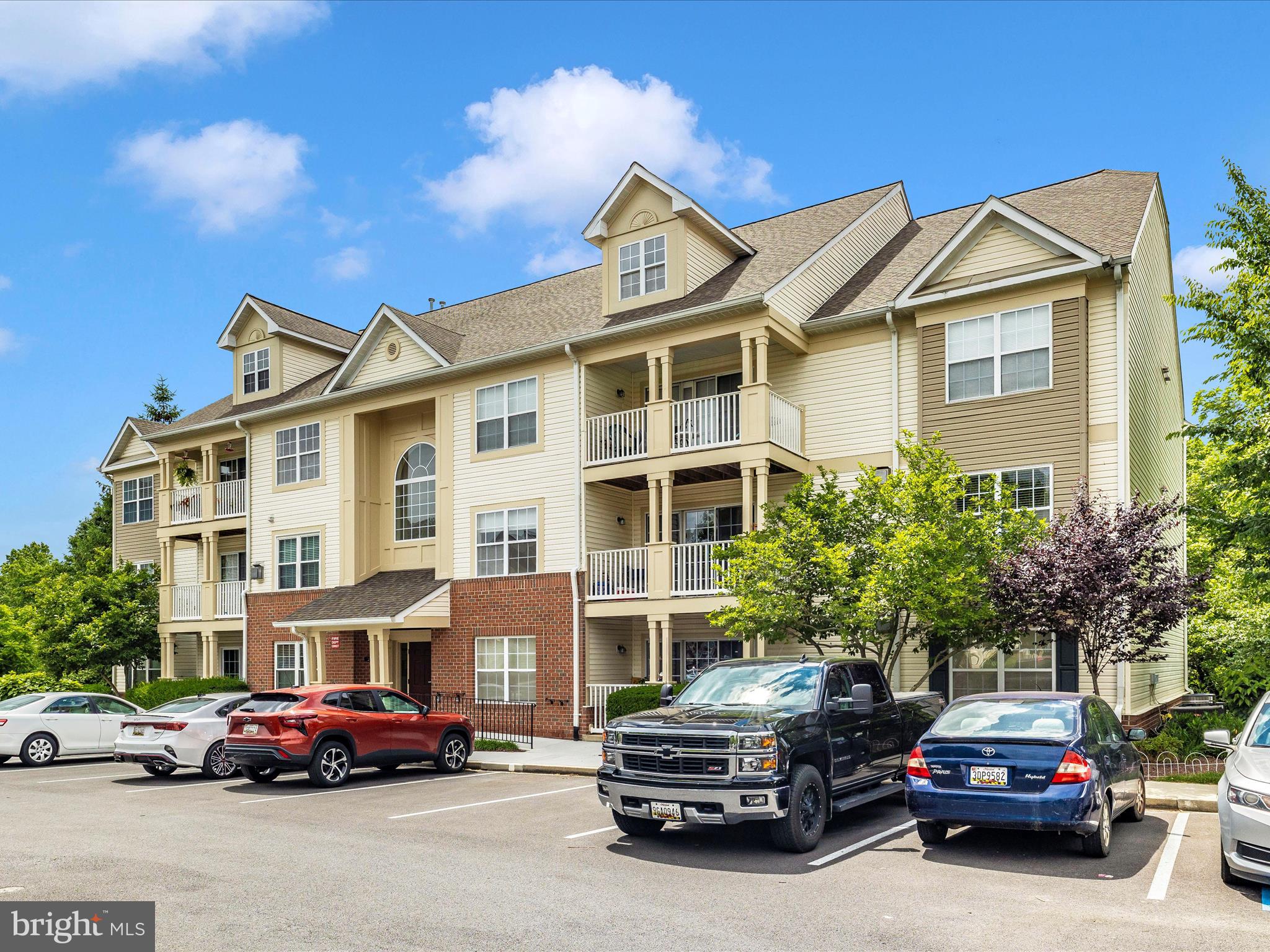 SPRING RIDGE - Residential