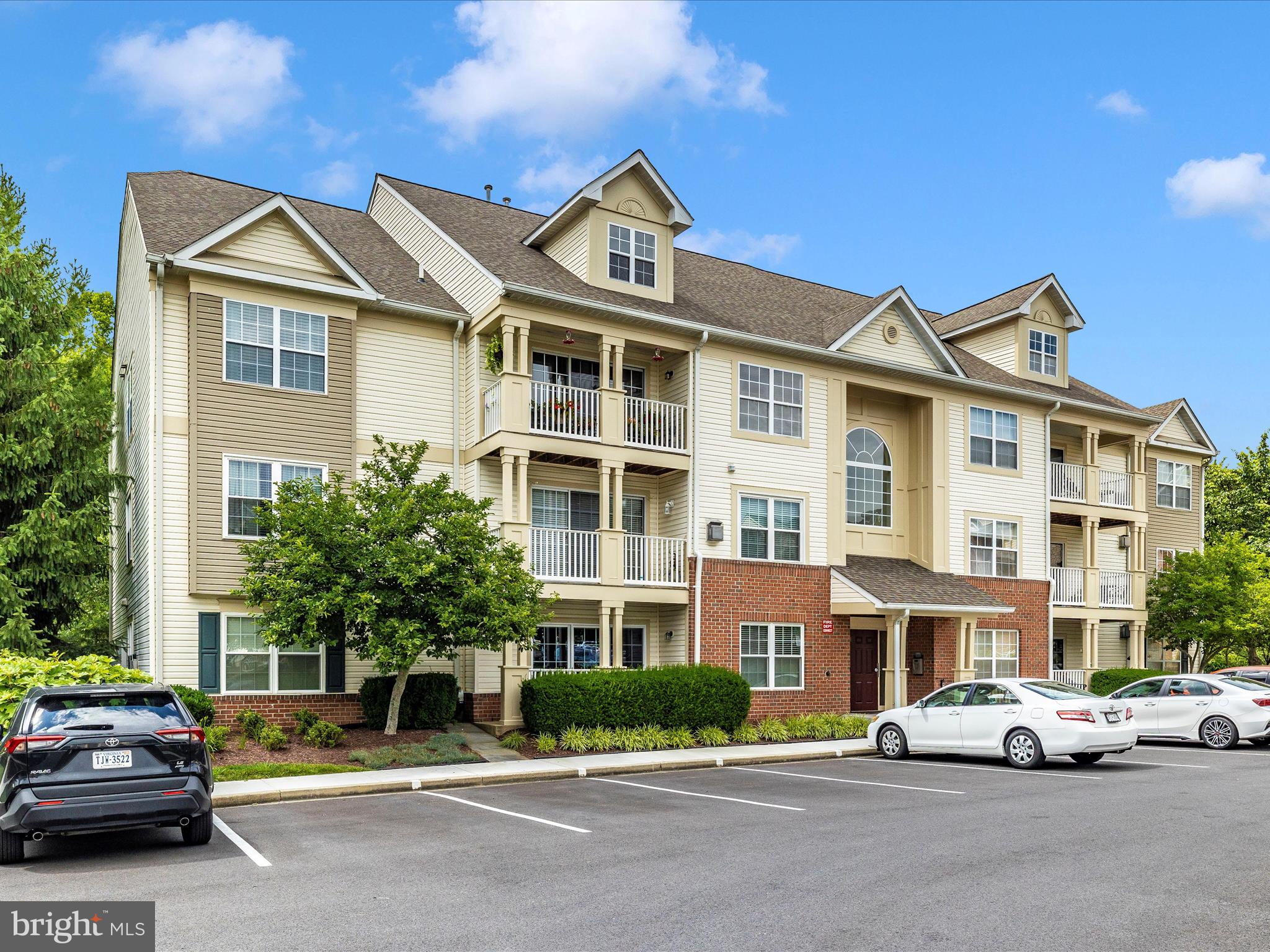 SPRING RIDGE - Residential