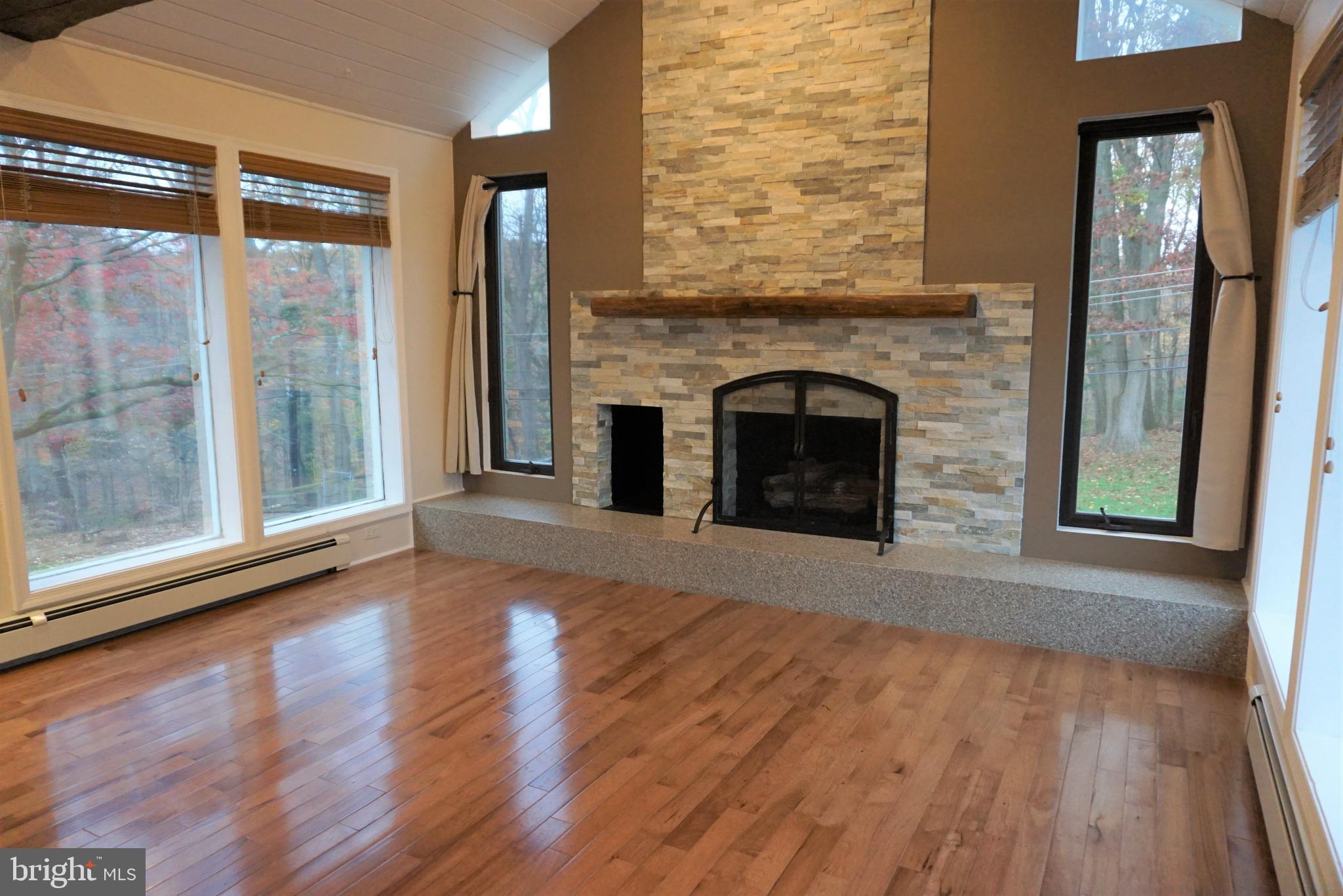 BERWYN DOWNS - Residential