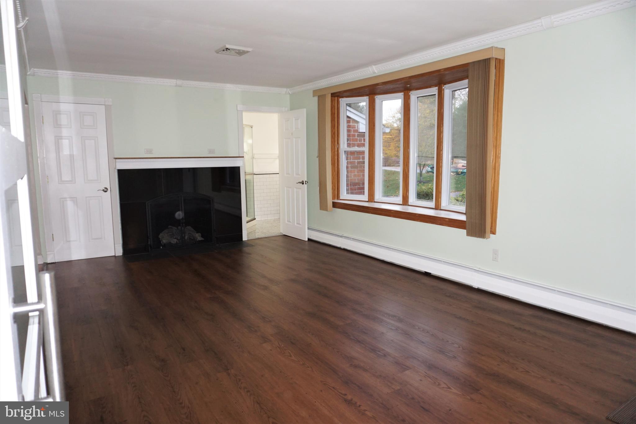 BERWYN DOWNS - Residential