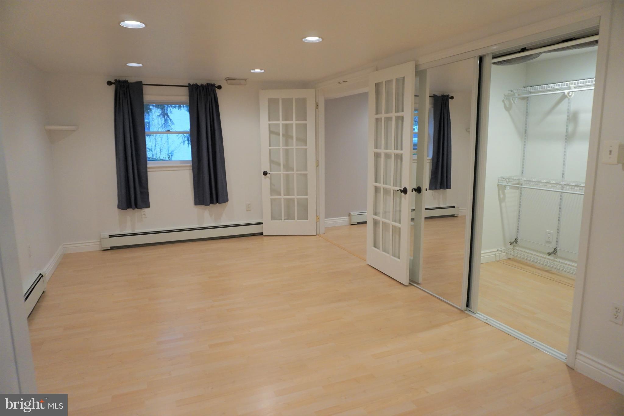 BERWYN DOWNS - Residential