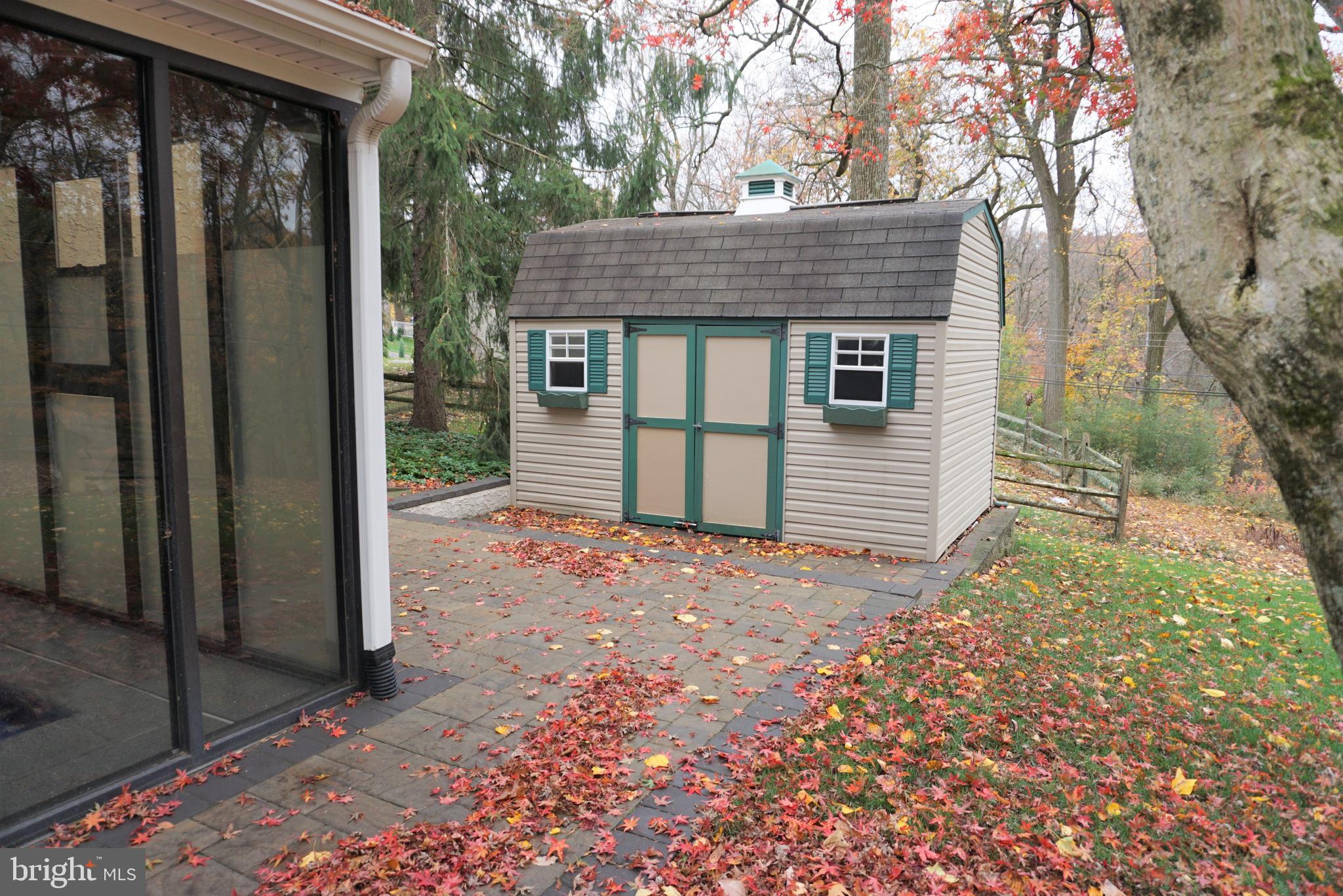 BERWYN DOWNS - Residential