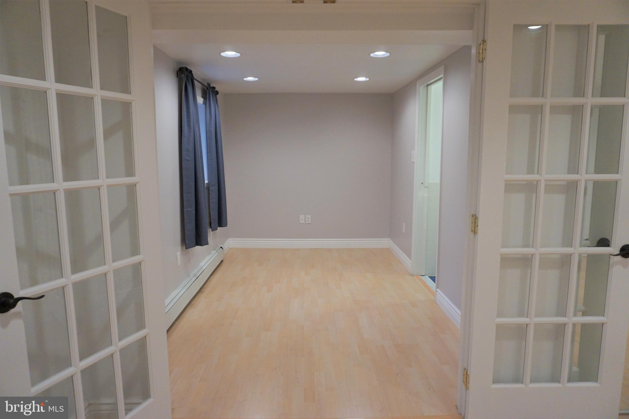 BERWYN DOWNS - Residential